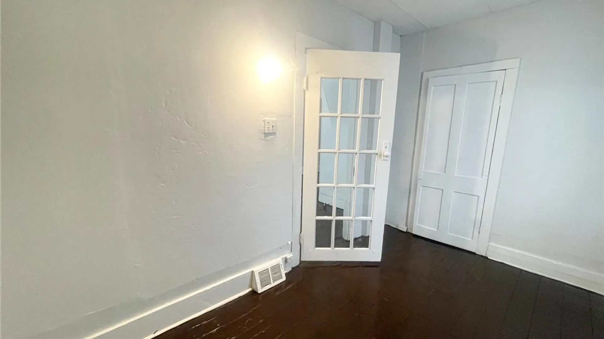 Property at 132 E Utica Street, Buffalo, NY 14209 13