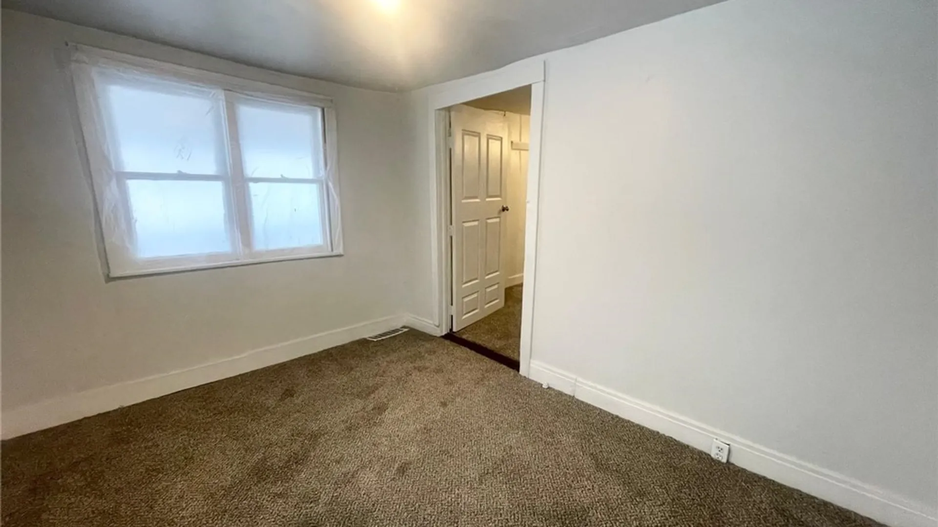 Property at 132 E Utica Street, Buffalo, NY 14209 21