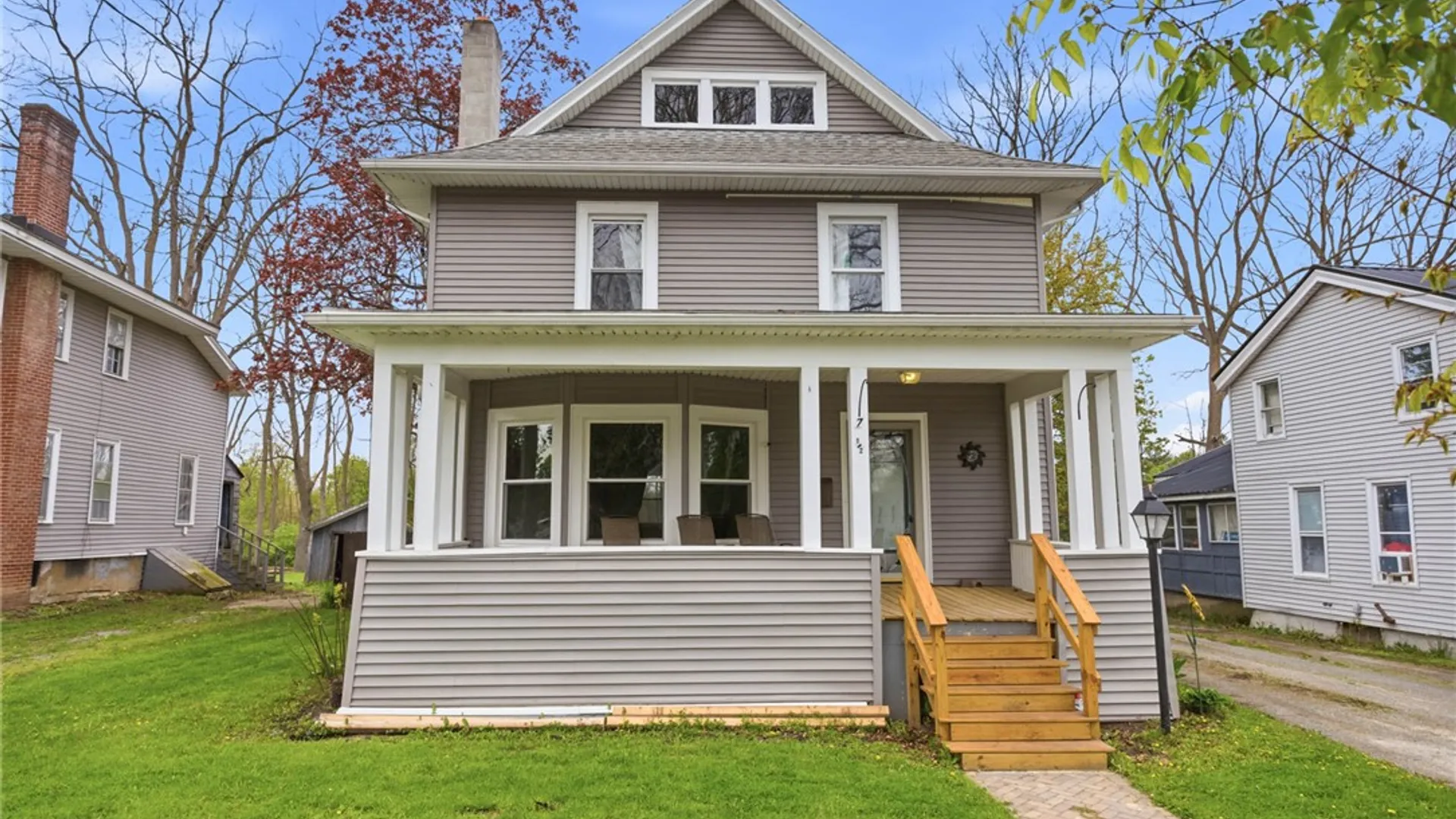 Property at 7 1/2 North Street, Leroy, NY 14482 2