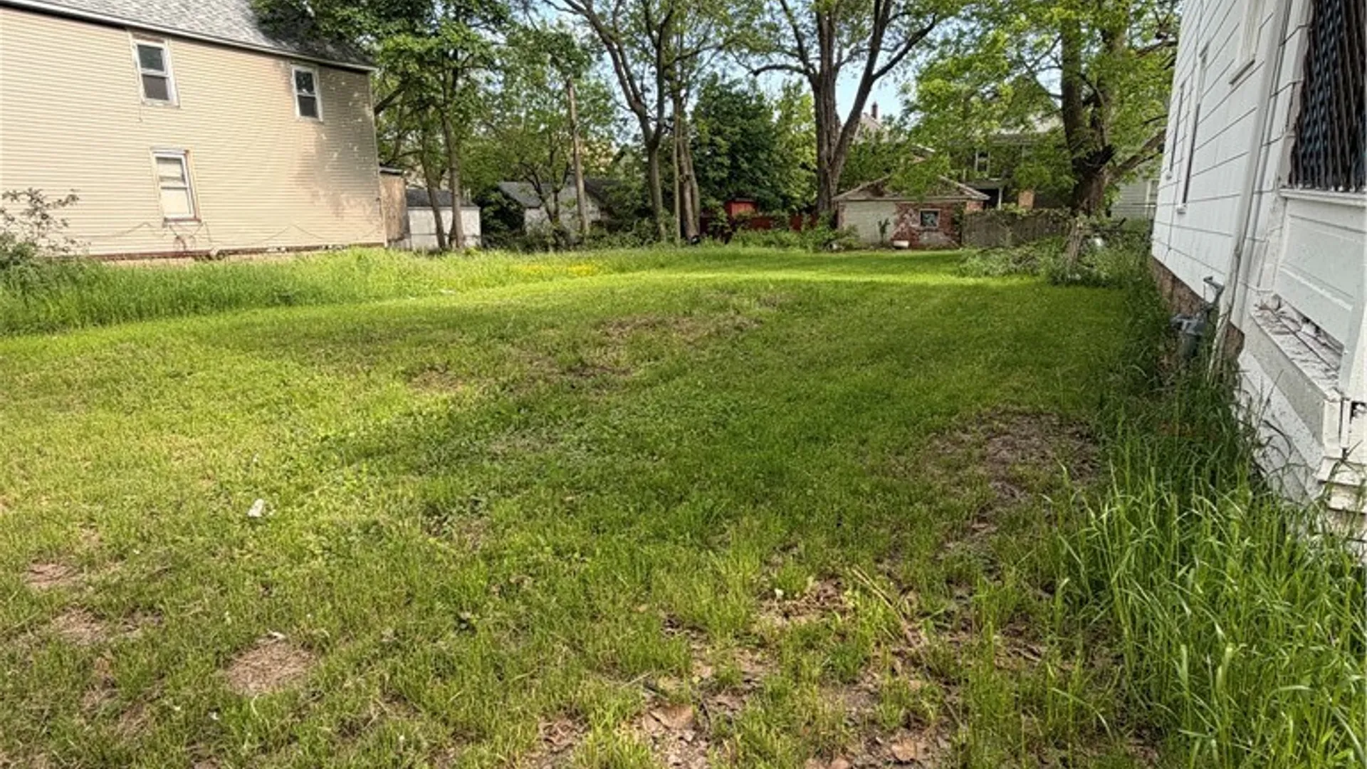 Property at 1639 Weston Avenue, Niagara Falls, NY 14305 2
