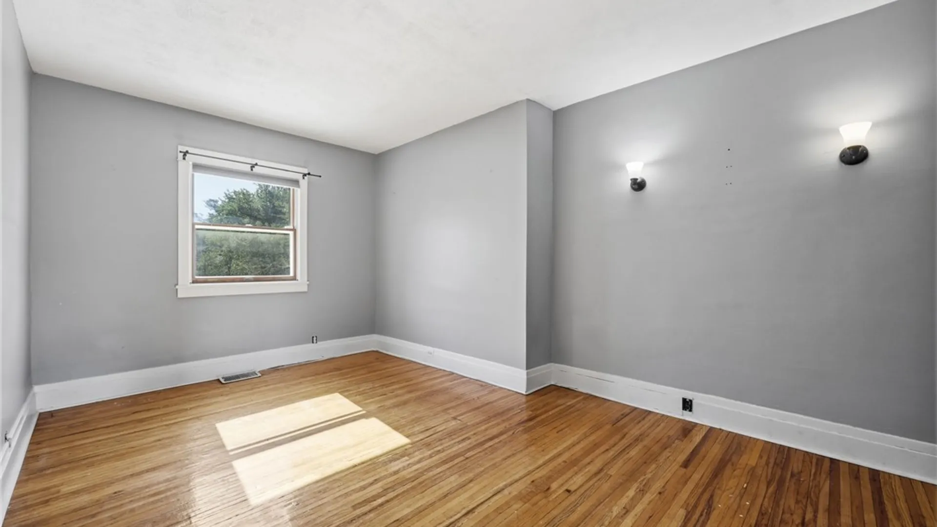 Property at 369 Colvin Avenue, Buffalo, NY 14216 17