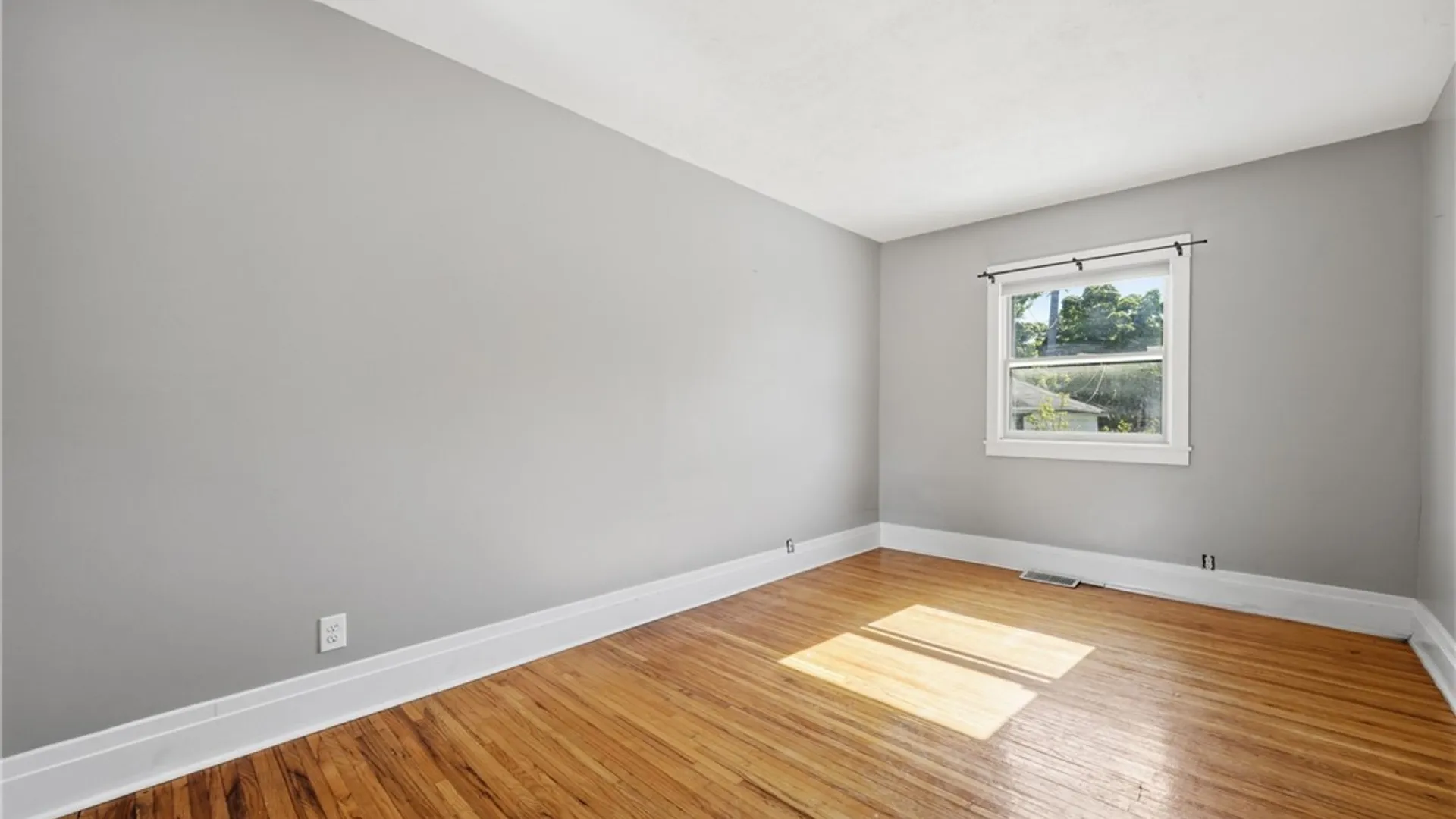 Property at 369 Colvin Avenue, Buffalo, NY 14216 18