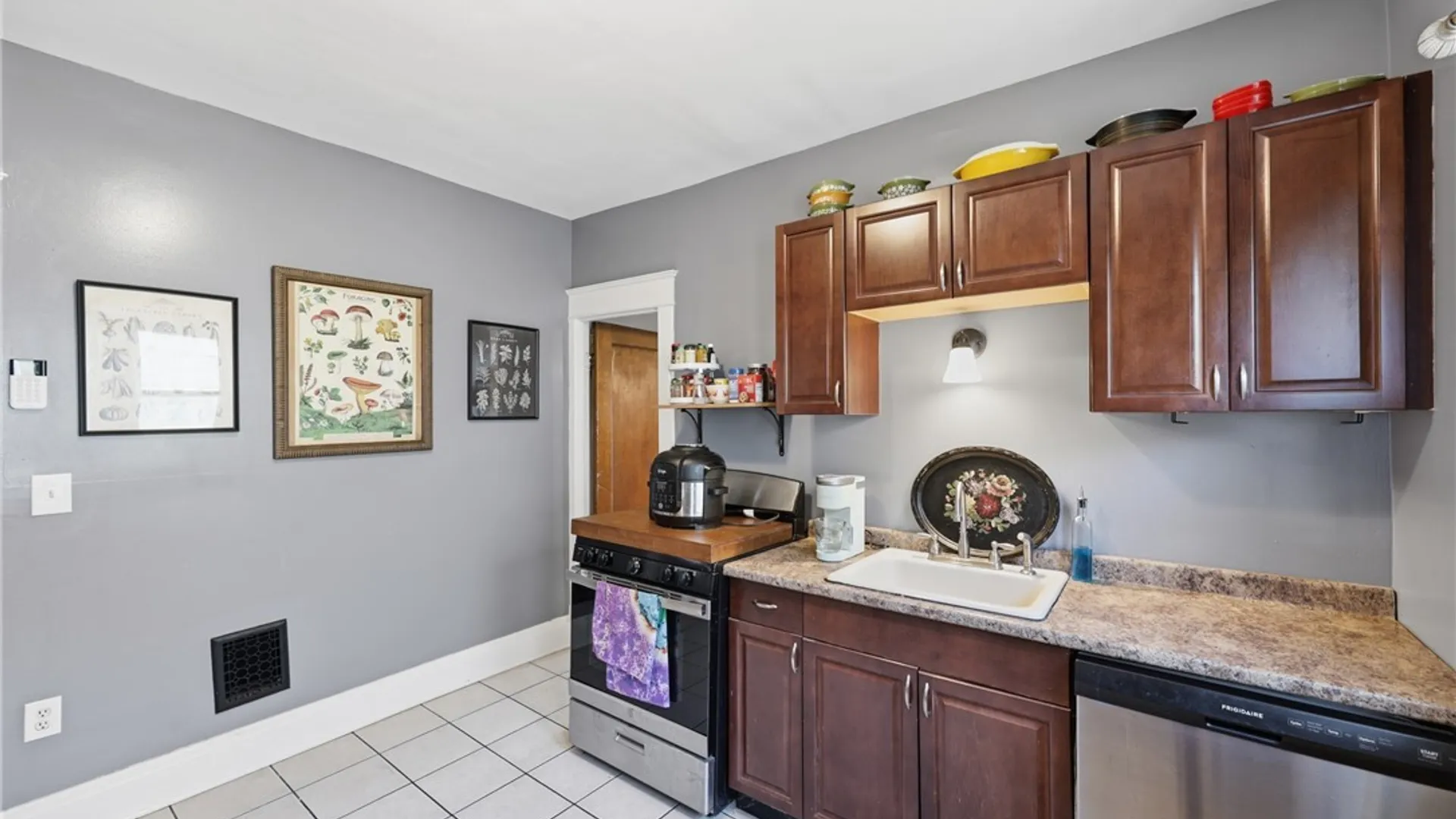 Property at 369 Colvin Avenue, Buffalo, NY 14216 31