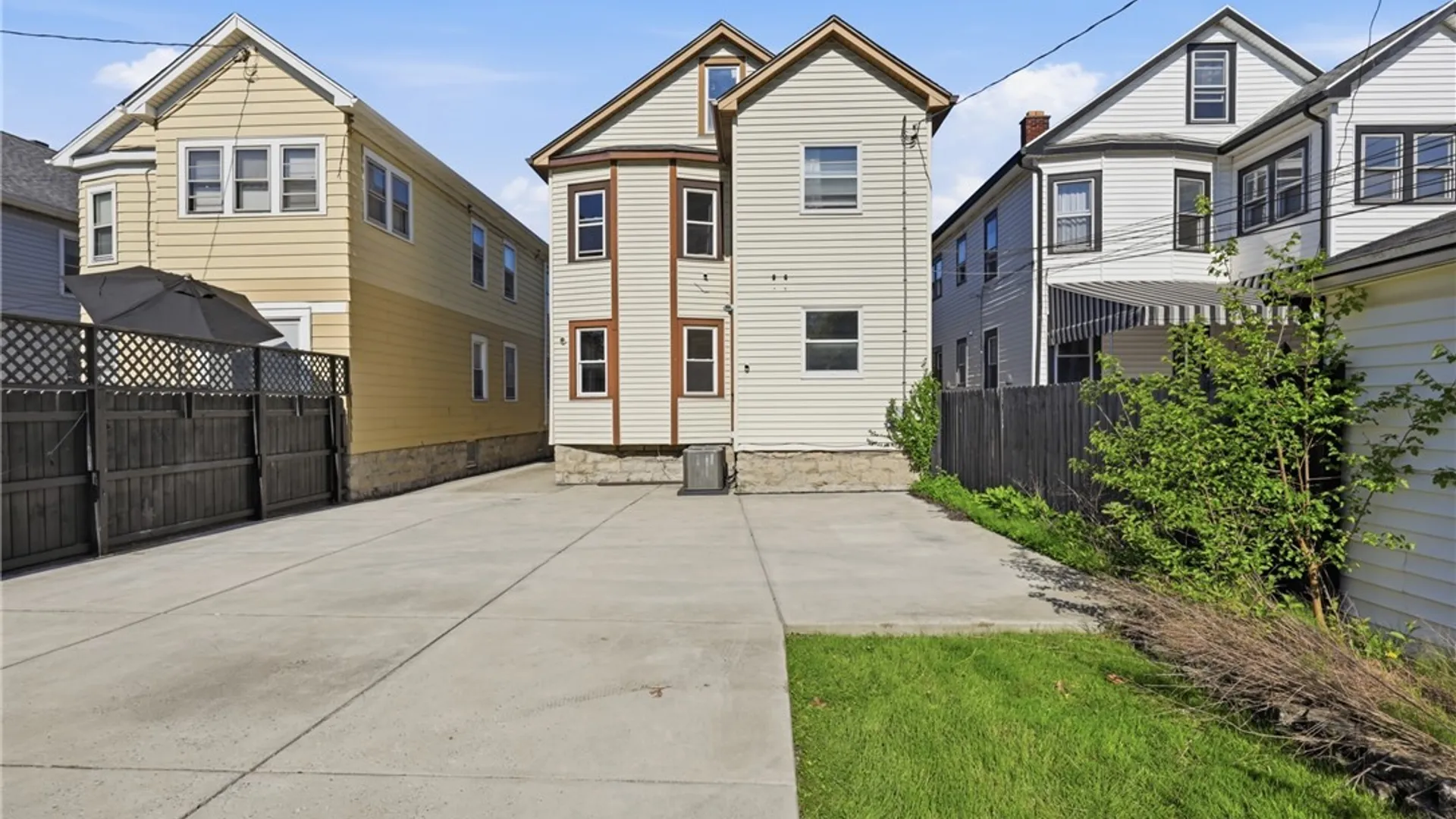 Property at 369 Colvin Avenue, Buffalo, NY 14216 4