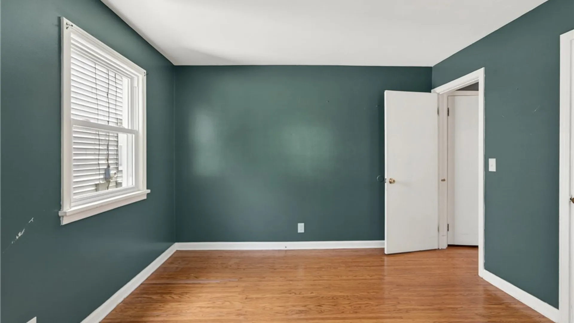 Property at 81 Camden Street, Rochester, NY 14612 17