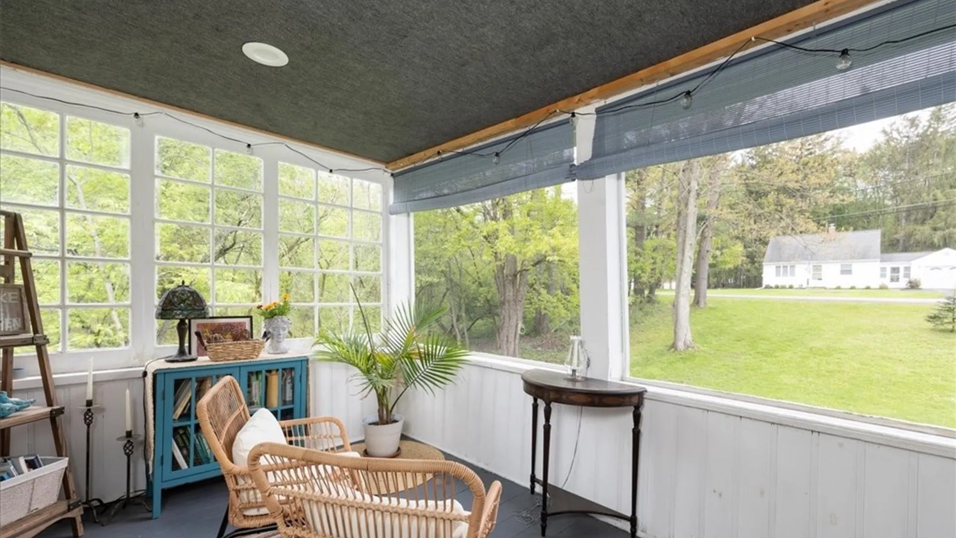 Property at 953 Lawrence Ave, Aurora, NY 14052 4