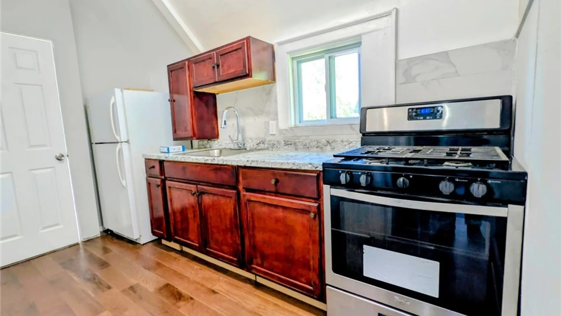 Property at 284 Hazelwood Avenue, Buffalo, NY 14215 6