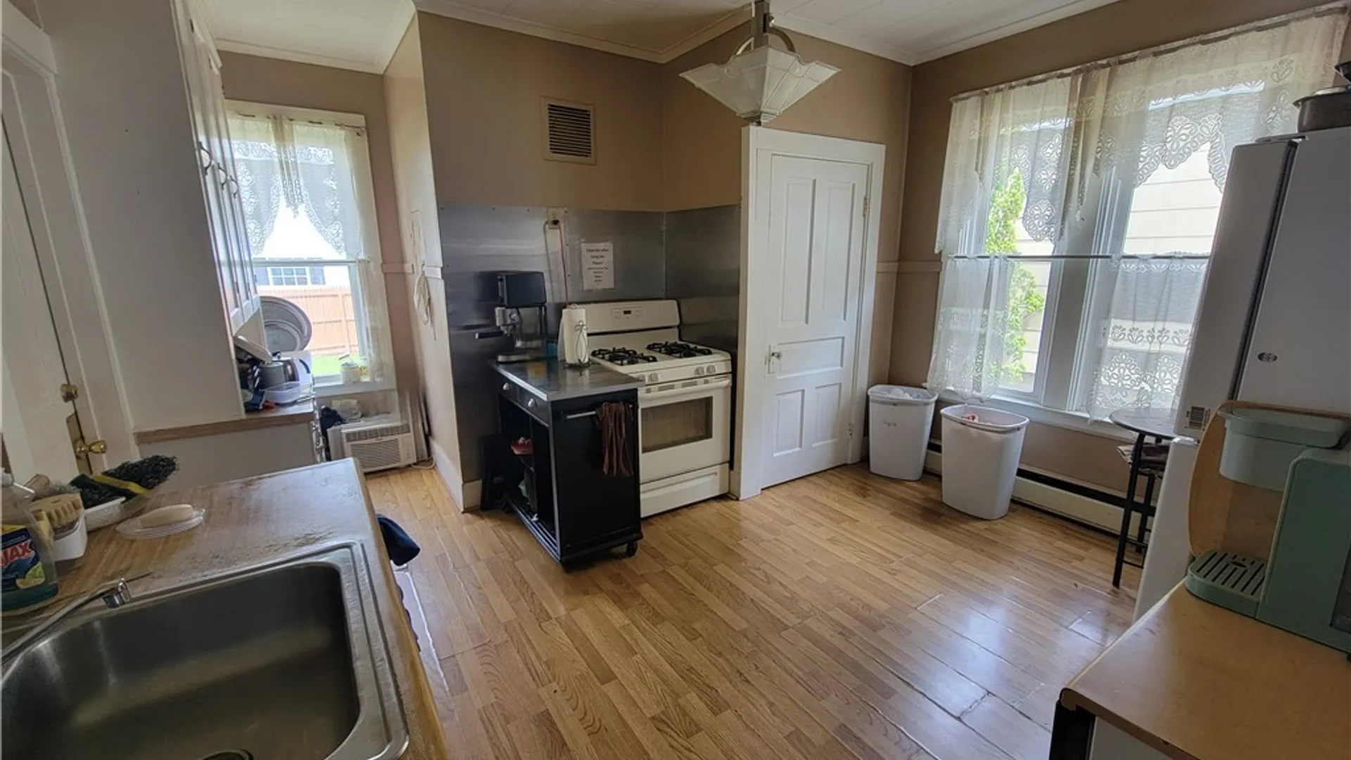 Property at 139 Englewood Avenue, Buffalo, NY 14214 7