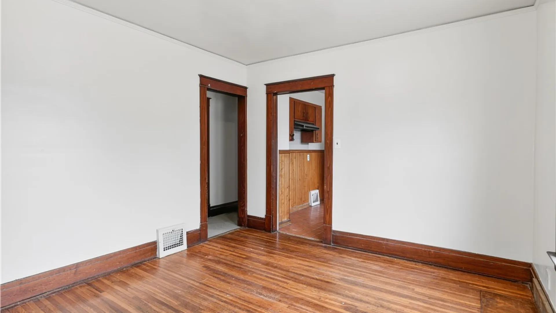 Property at 1890 Linwood Avenue, Niagara Falls, NY 14305 18