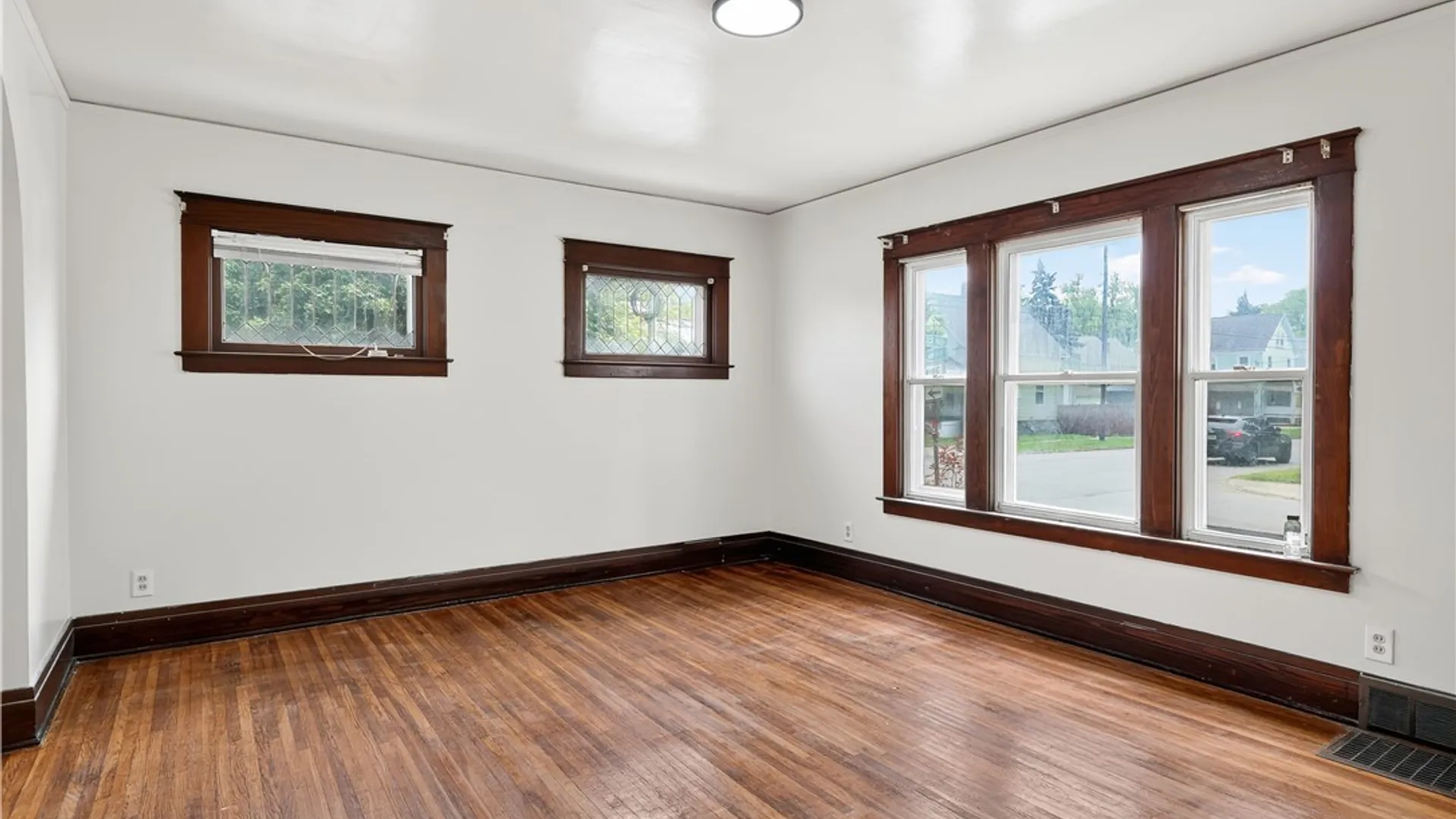 Property at 1890 Linwood Avenue, Niagara Falls, NY 14305 20
