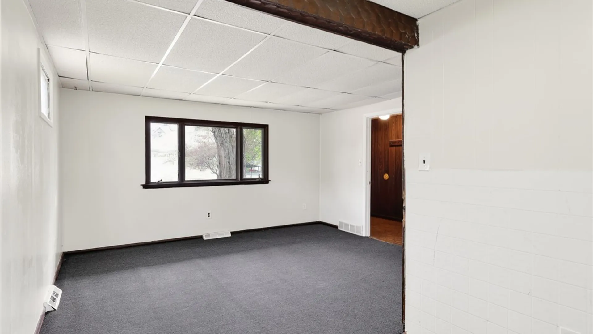 Property at 1890 Linwood Avenue, Niagara Falls, NY 14305 26