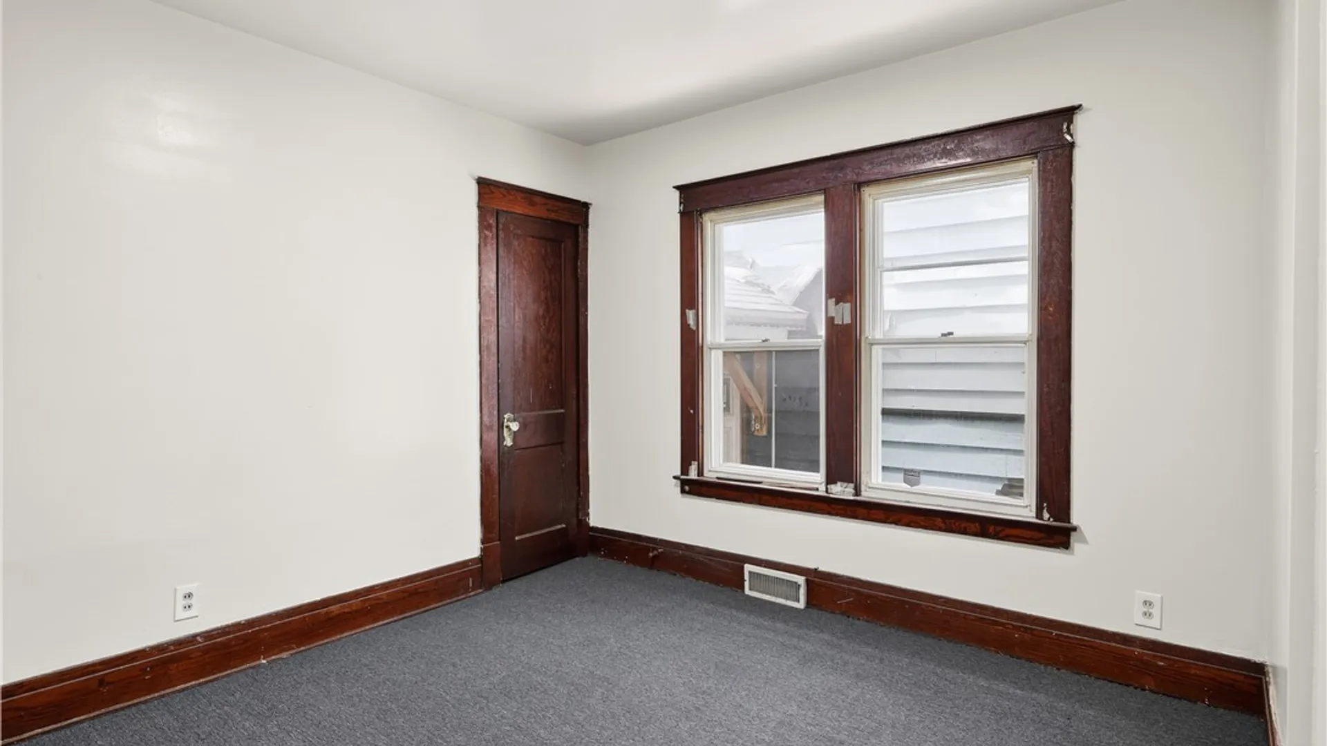 Property at 1890 Linwood Avenue, Niagara Falls, NY 14305 30