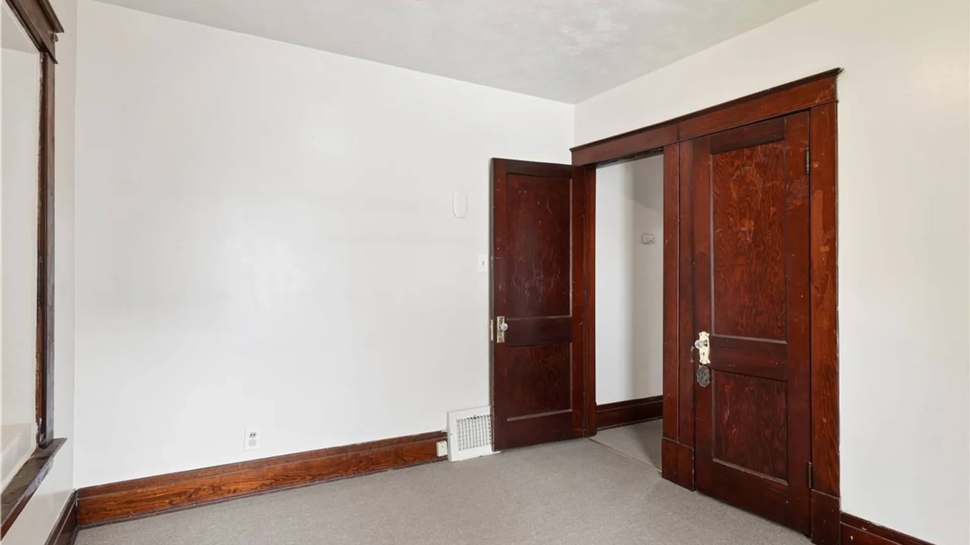 Property at 1890 Linwood Avenue, Niagara Falls, NY 14305 34