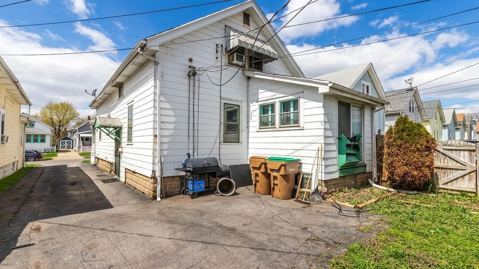 Property at 101 Eggert Road, Cheektowaga, NY 14215 4