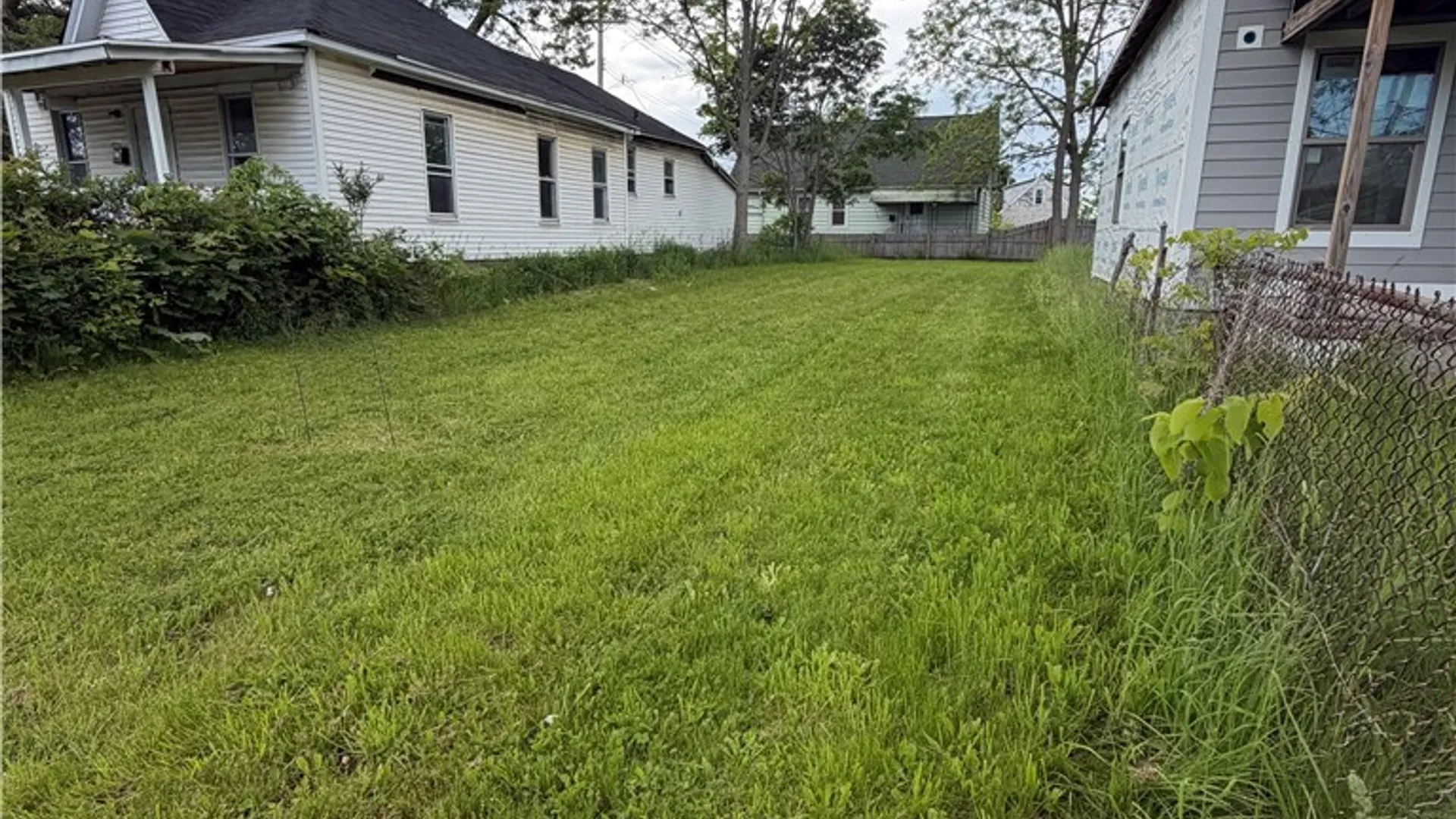 Property at 1304 Garden Avenue, Niagara Falls, NY 14305 2