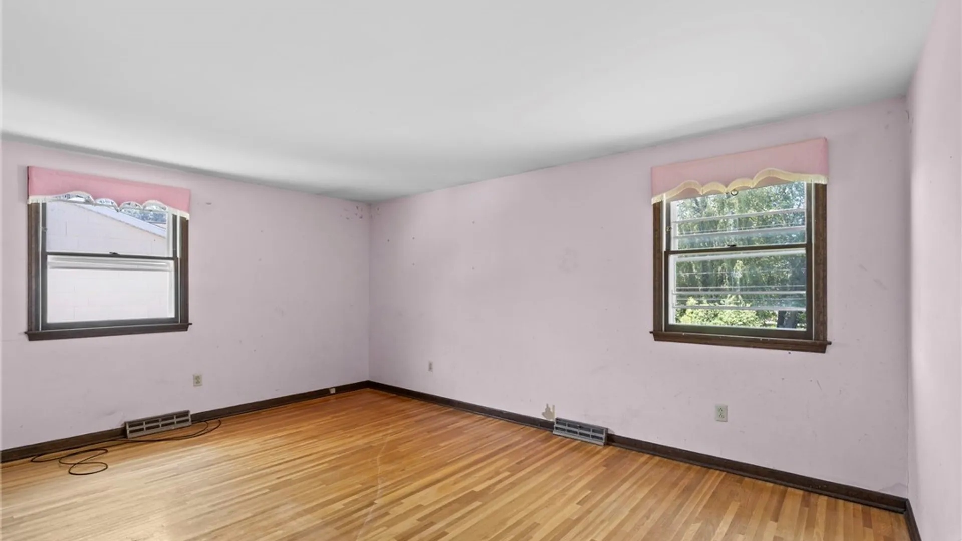 Property at 200 Foxpoint, Amherst, NY 14221 28
