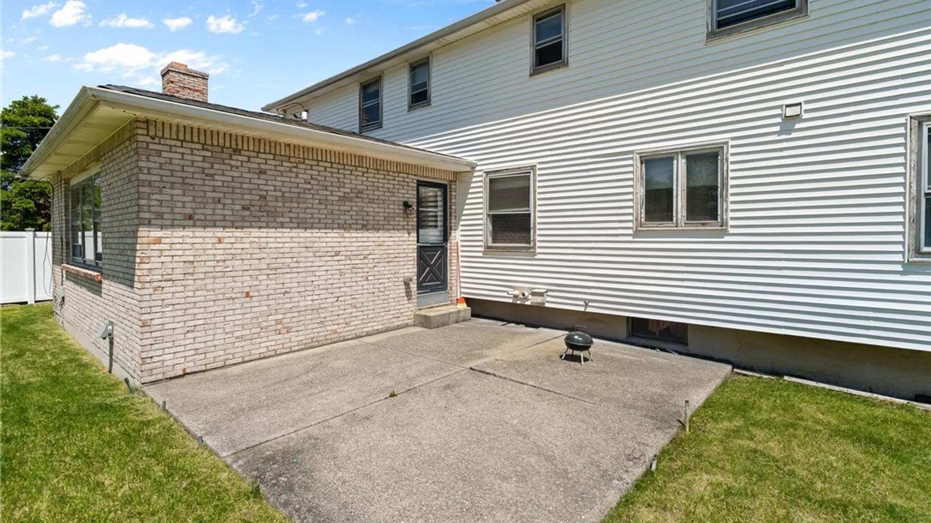 Property at 200 Foxpoint, Amherst, NY 14221 45