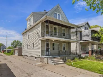 Property at 816 22nd Street, Niagara Falls, NY 14301