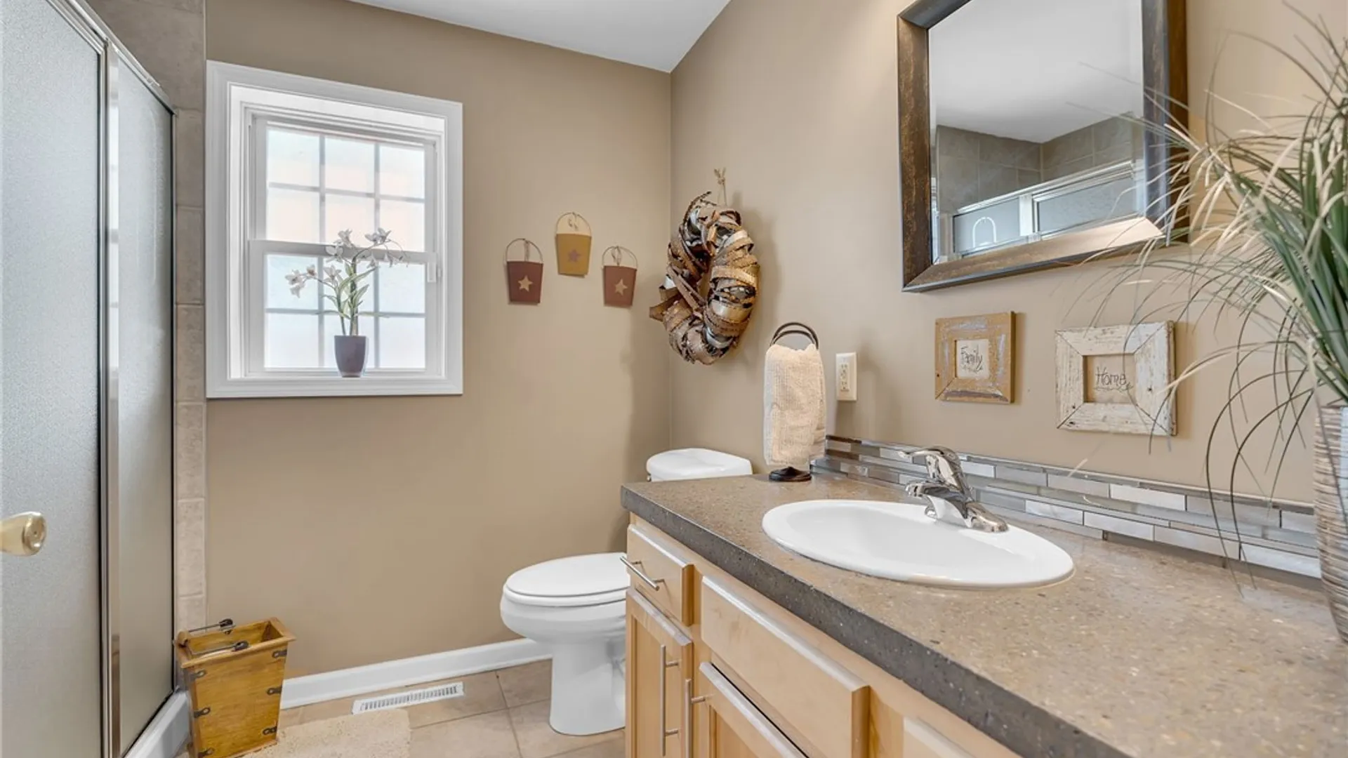 Property at 402 Cayuga Road, Cheektowaga, NY 14225 16