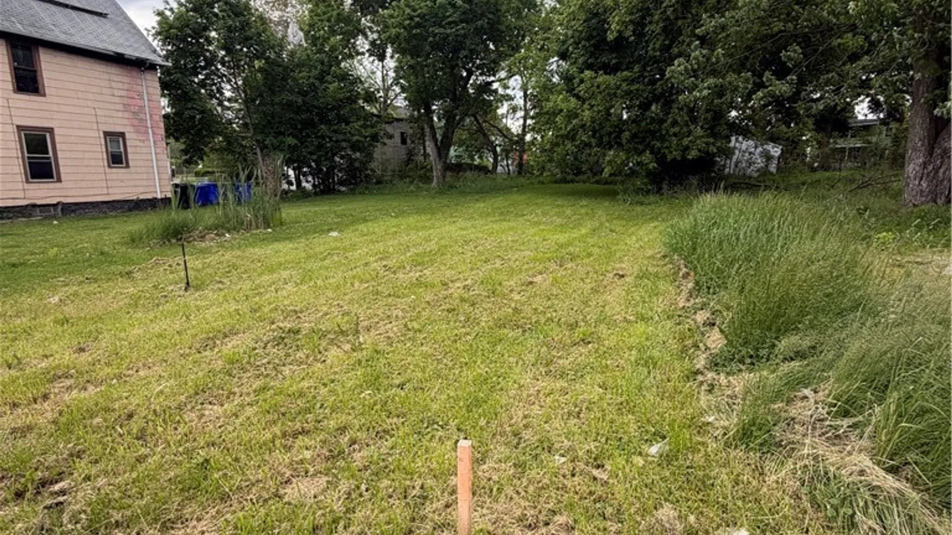 Property at 1118 Niagara Avenue, Niagara Falls, NY 14305 2