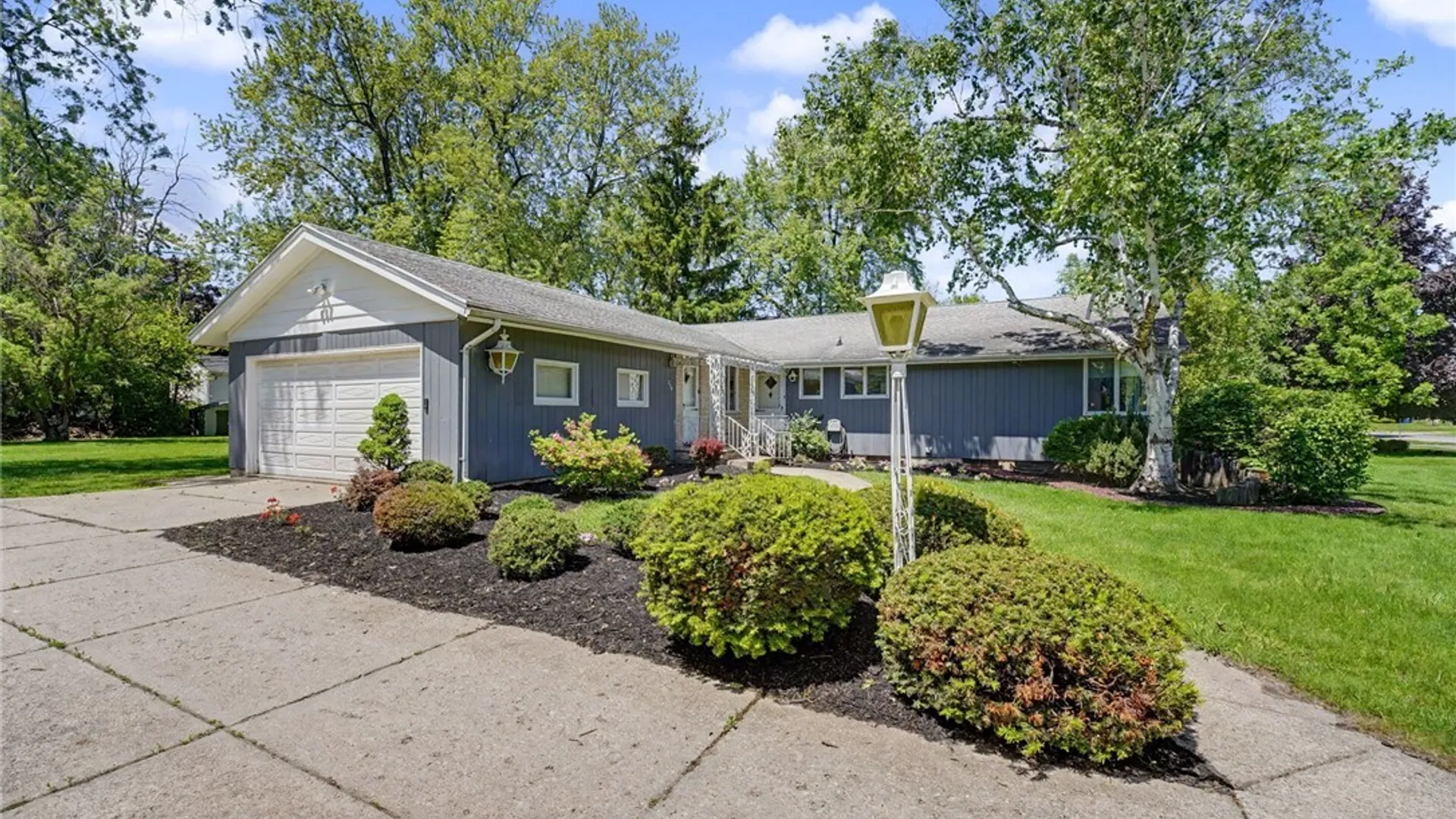 Property at 249 W Maplemere Road, Amherst, NY 14221 2