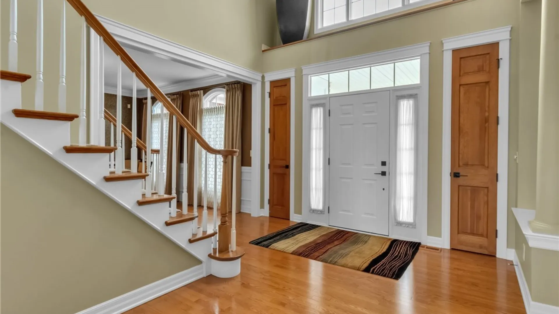 Property at 105 Promenade Lane, Amherst, NY 14221 3