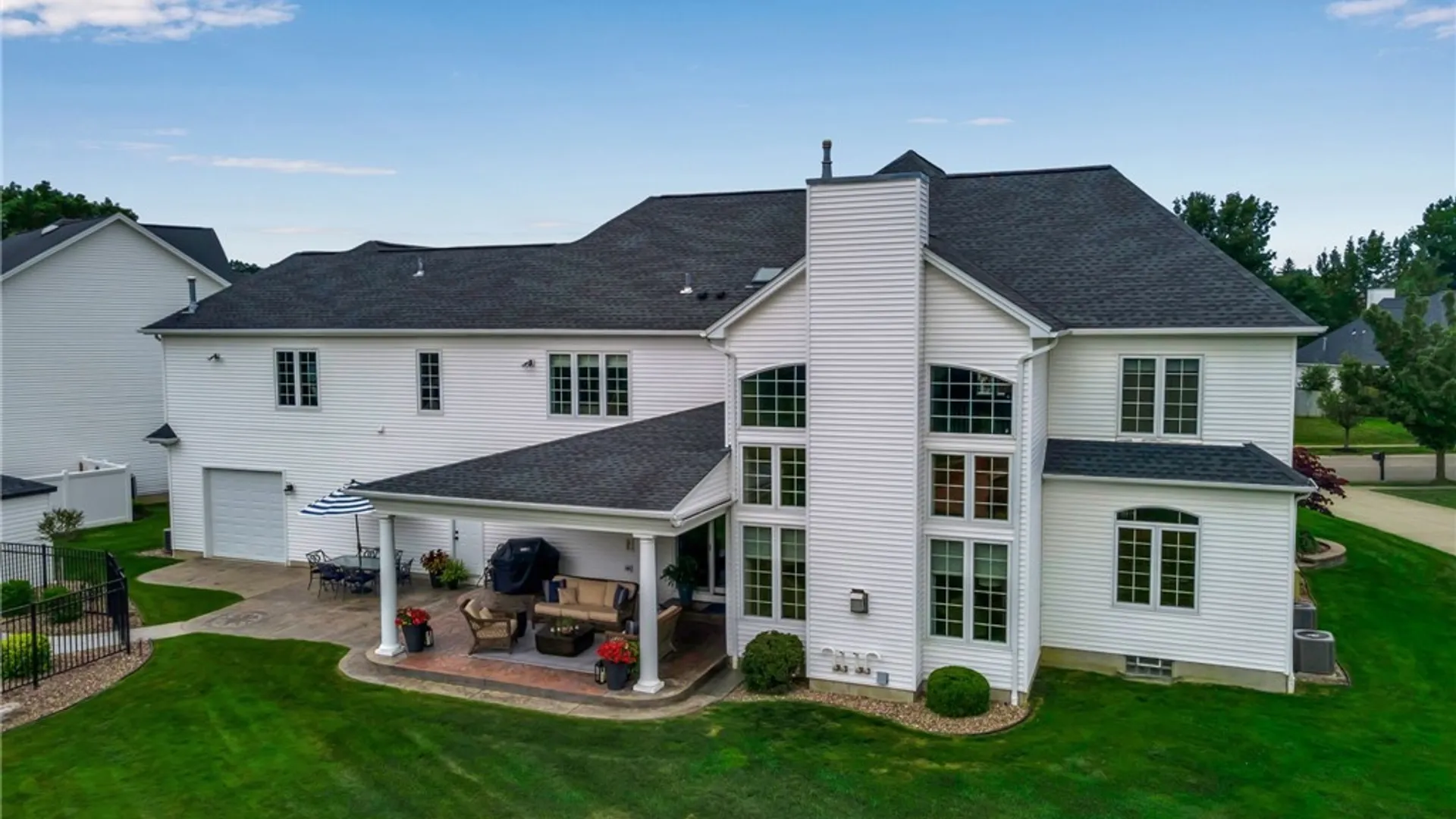 Property at 105 Promenade Lane, Amherst, NY 14221 46