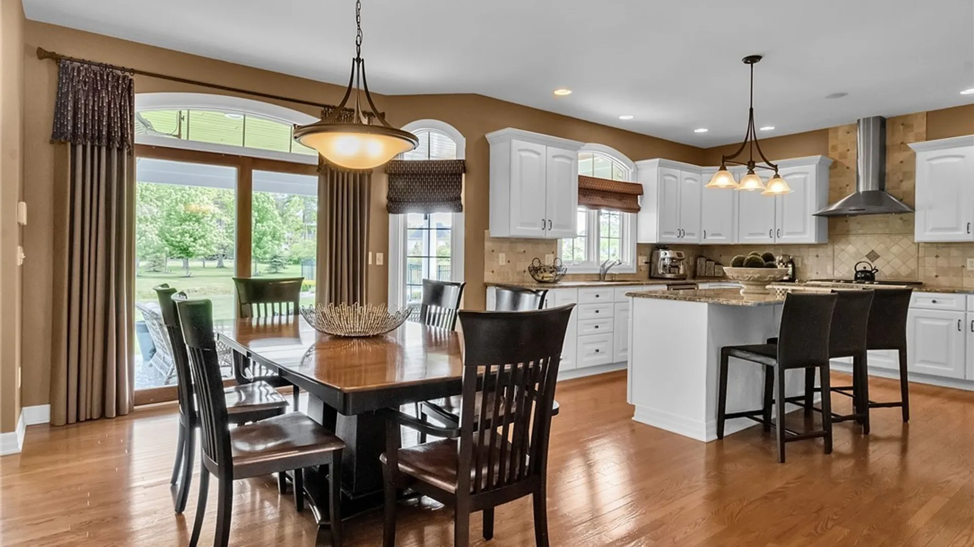 Property at 105 Promenade Lane, Amherst, NY 14221 7