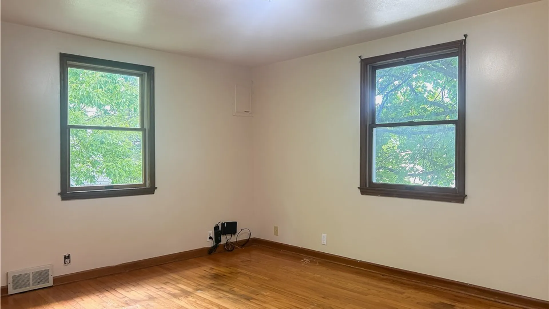 Property at 389 Lillian Avenue, Syracuse, NY 13206 13