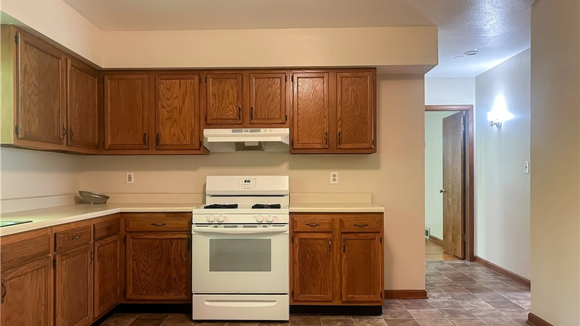 Property at 389 Lillian Avenue, Syracuse, NY 13206 5