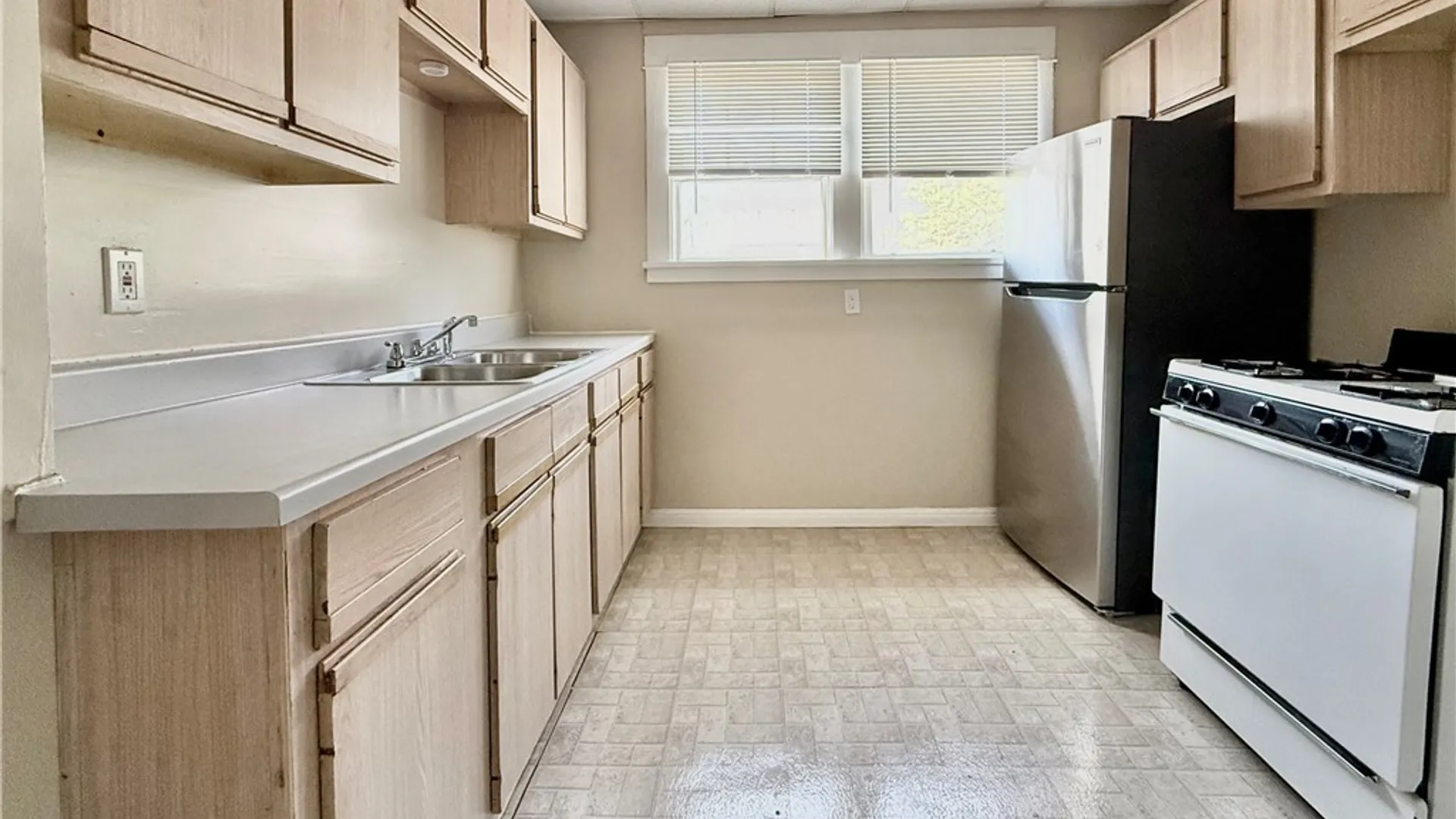 Property at 206 Saranac Avenue, Buffalo, NY 14216 7