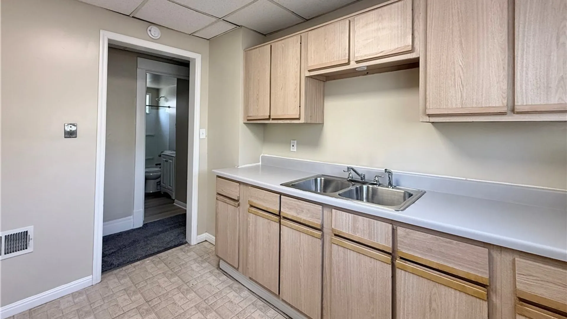 Property at 206 Saranac Avenue, Buffalo, NY 14216 8