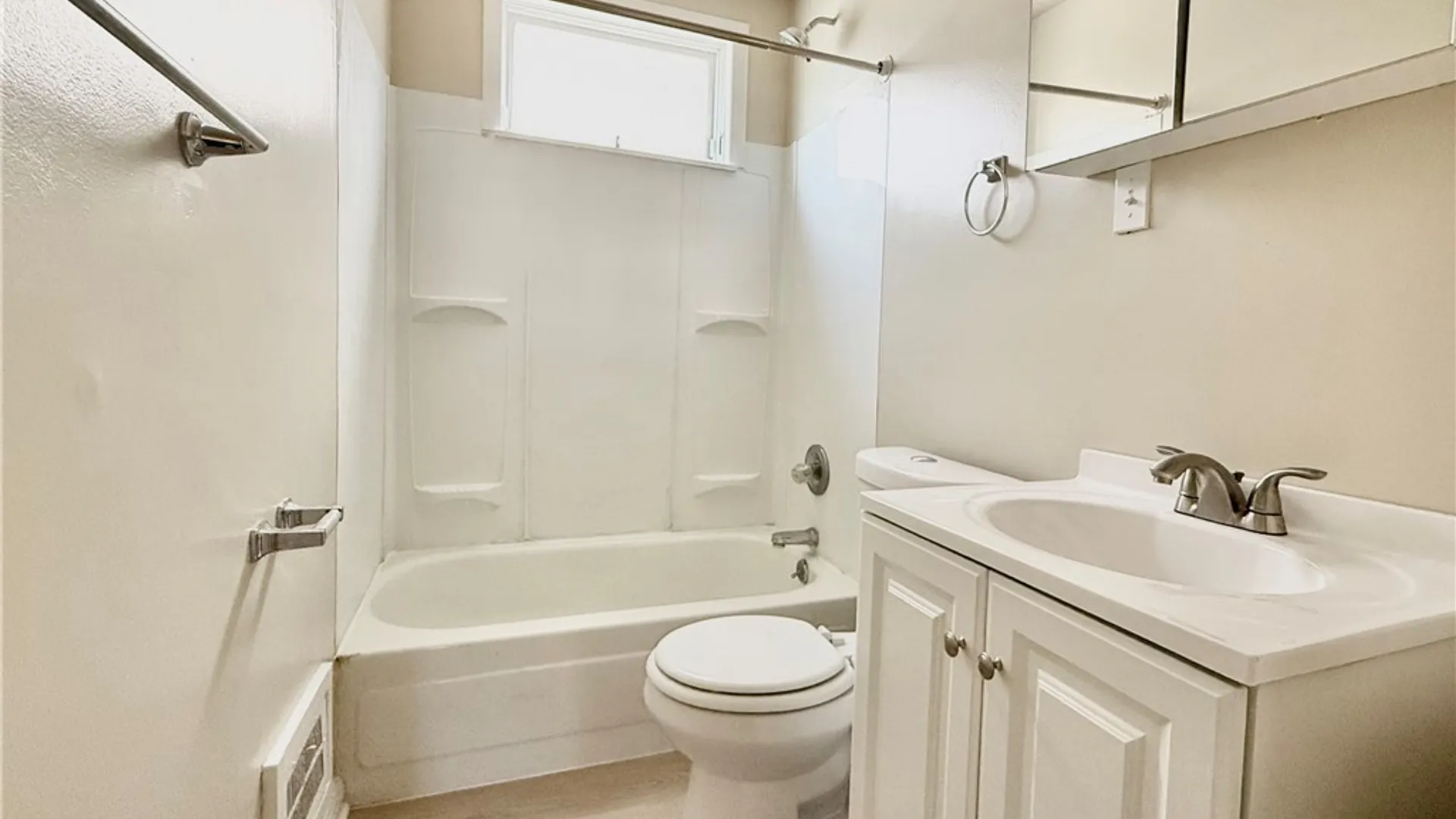 Property at 206 Saranac Avenue, Buffalo, NY 14216 9