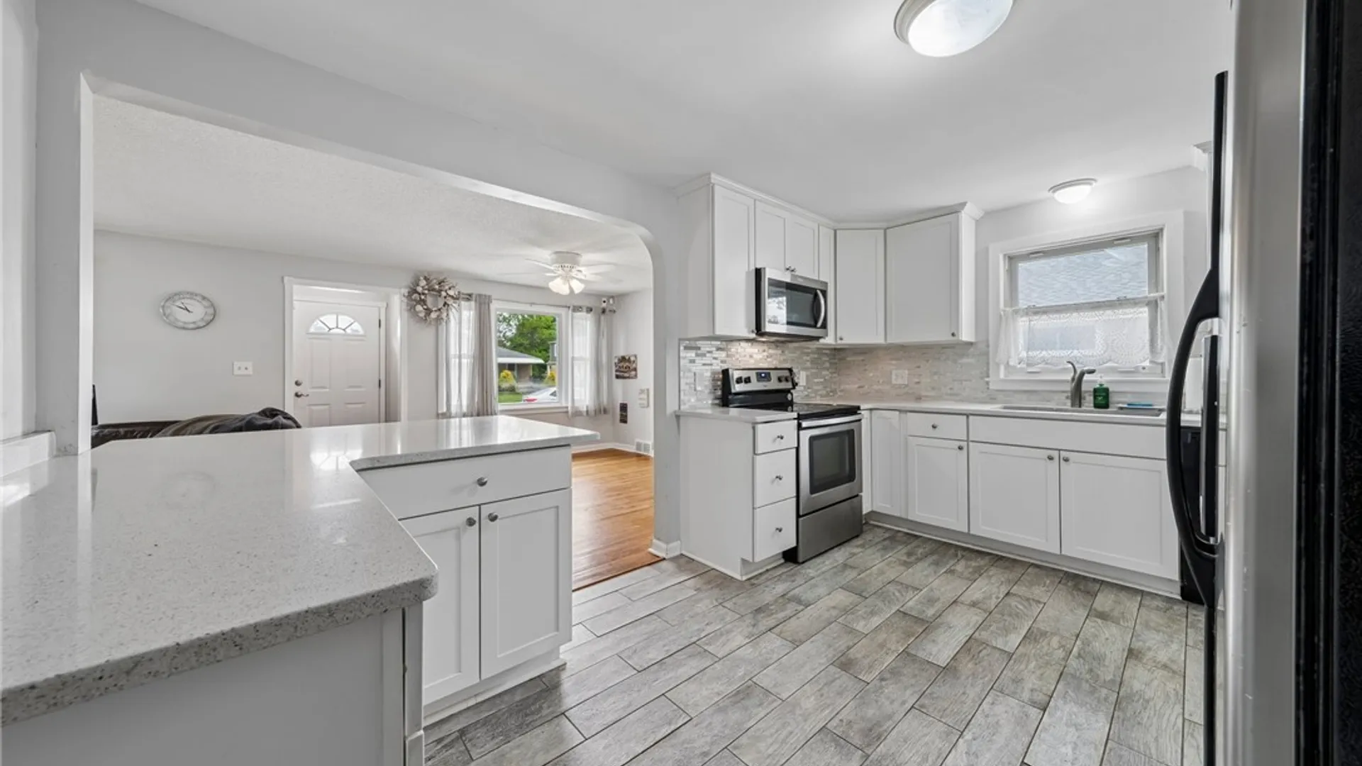 Property at 216 Collins Avenue, West Seneca, NY 14224 23