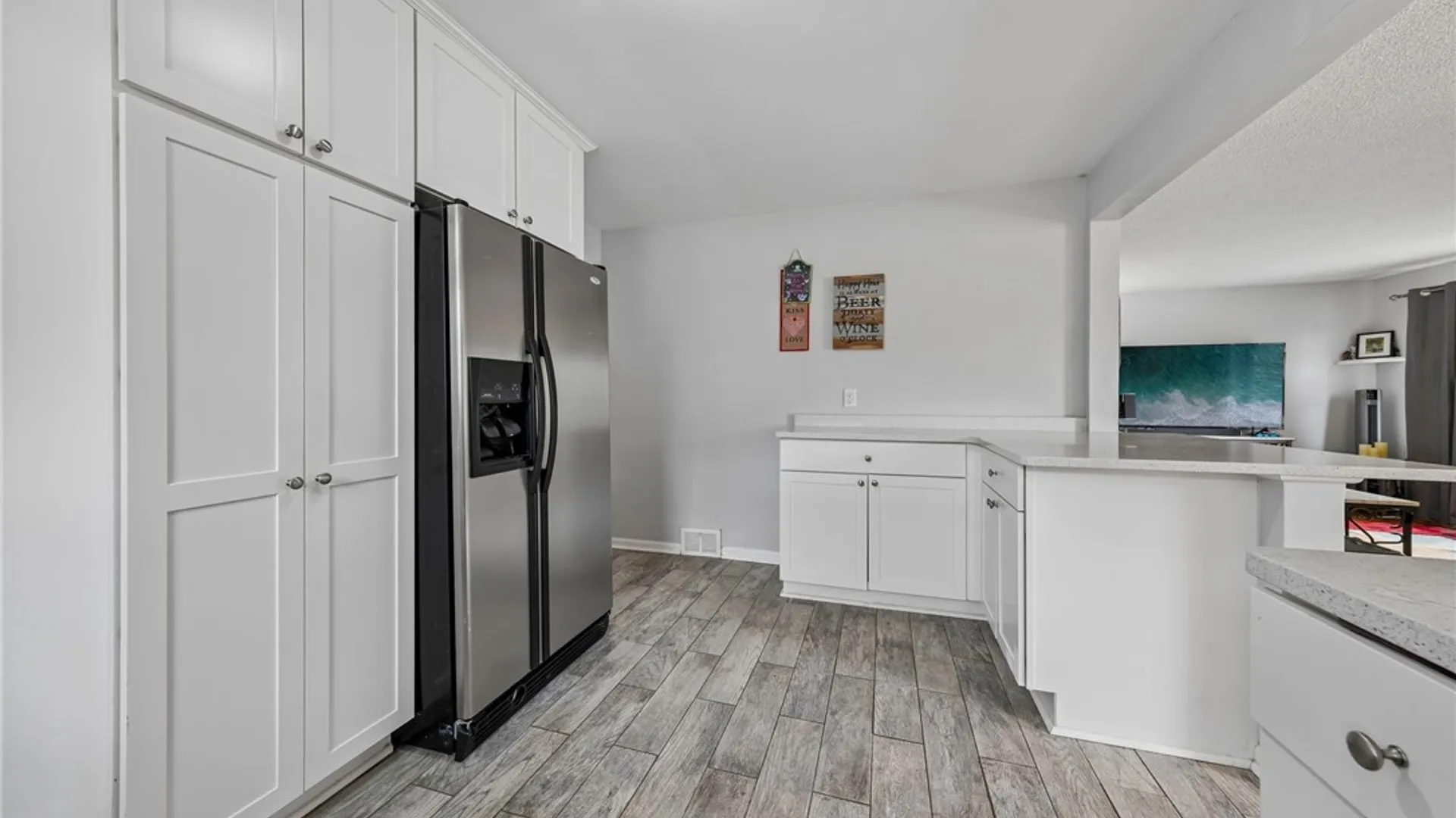 Property at 216 Collins Avenue, West Seneca, NY 14224 26
