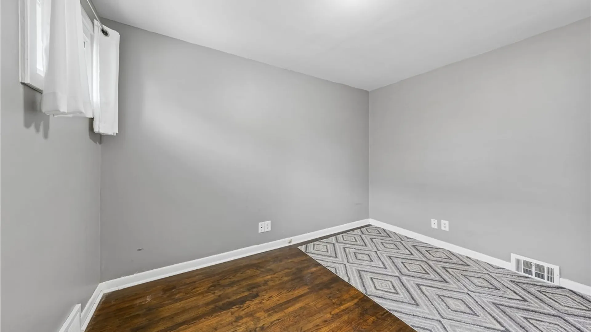 Property at 216 Collins Avenue, West Seneca, NY 14224 30