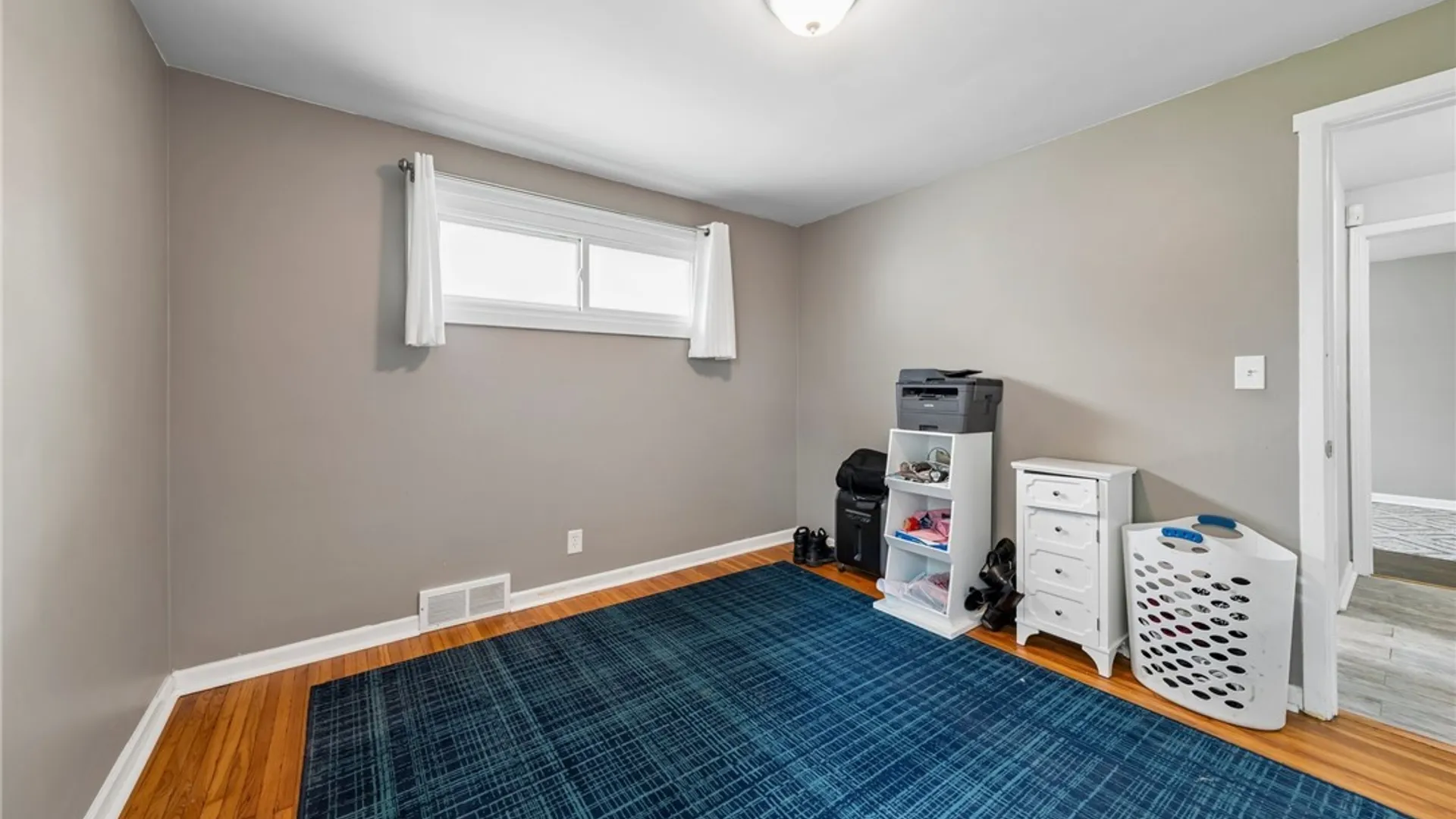 Property at 216 Collins Avenue, West Seneca, NY 14224 34