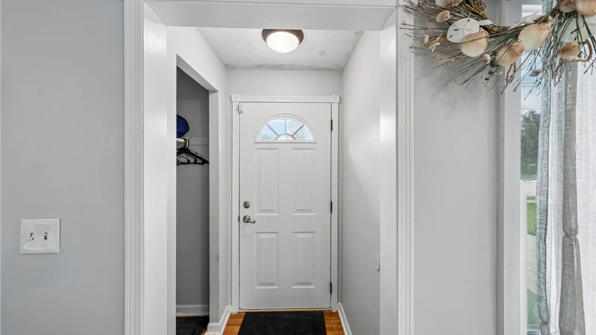 Property at 216 Collins Avenue, West Seneca, NY 14224 6
