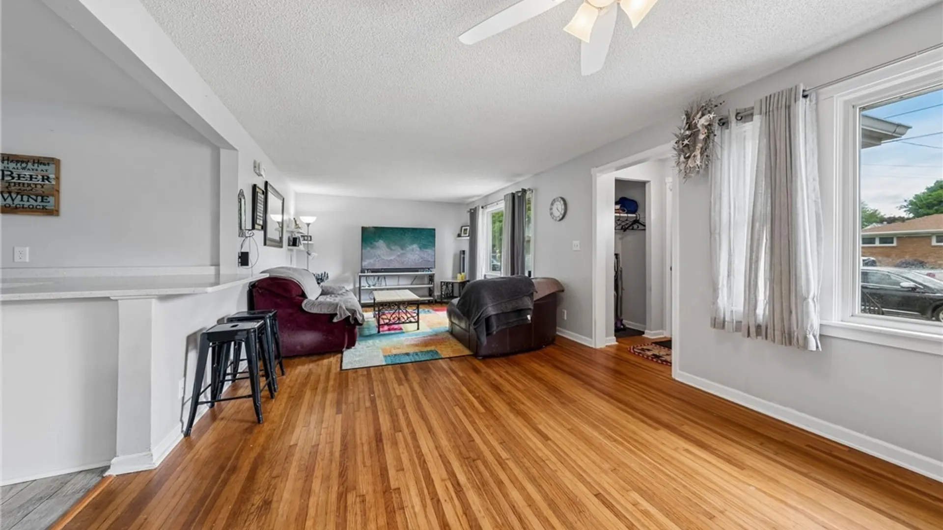 Property at 216 Collins Avenue, West Seneca, NY 14224 8