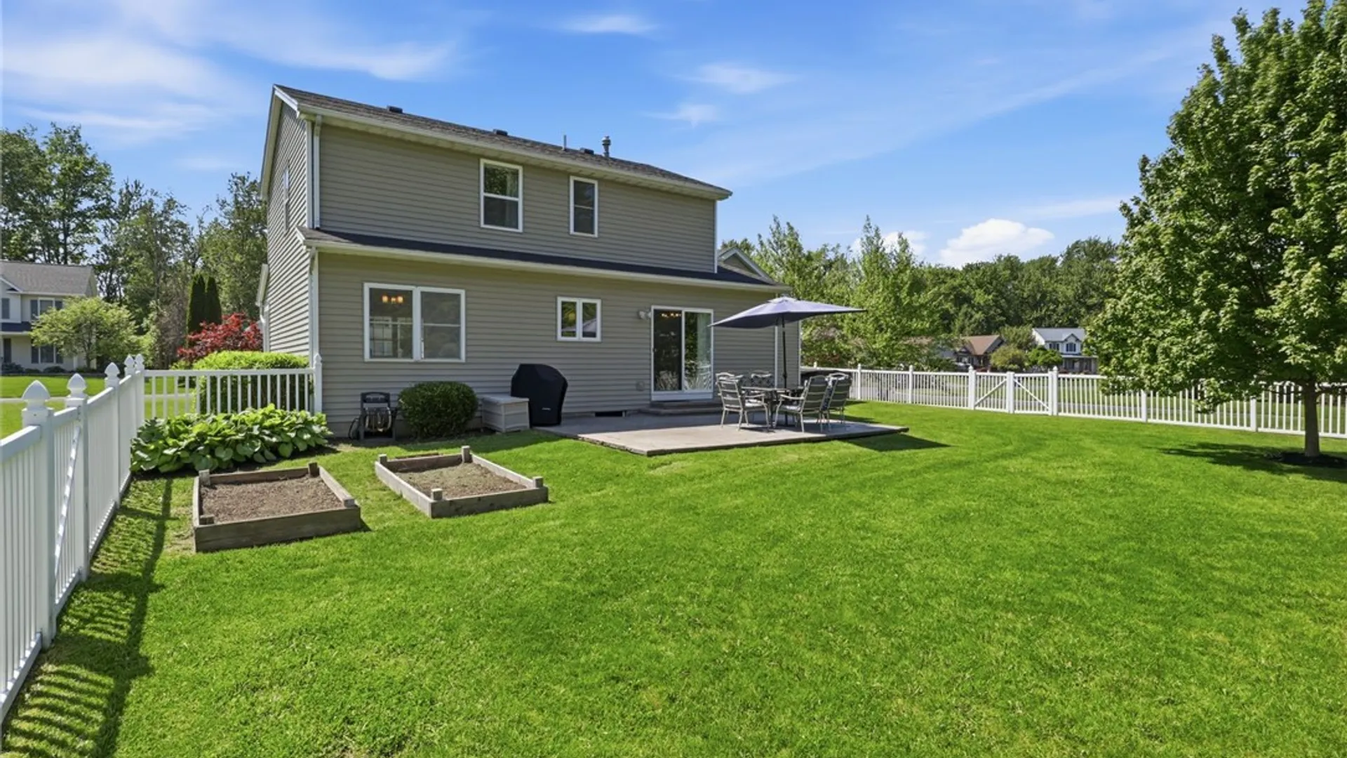 Property at 1064 Fawn Wood Drive, Webster, NY 14580 39