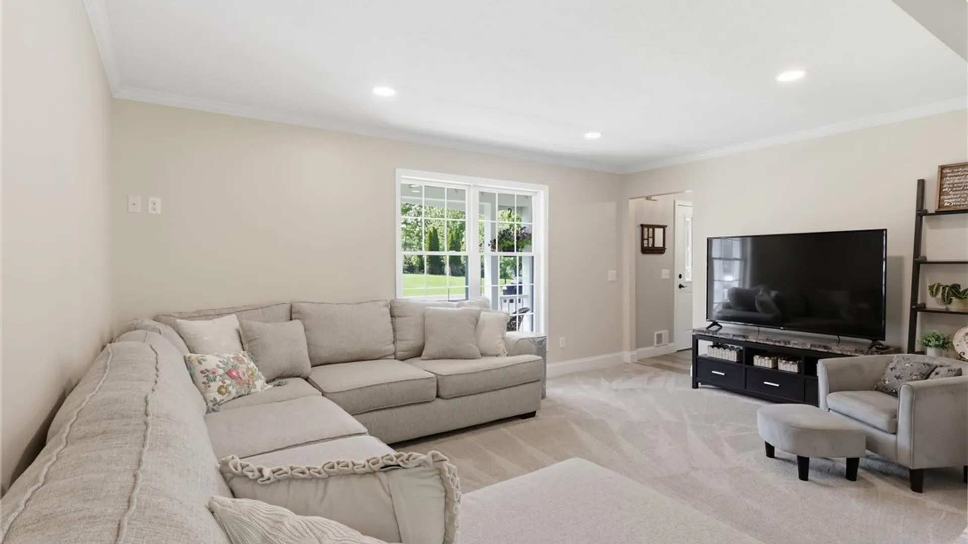 Property at 1064 Fawn Wood Drive, Webster, NY 14580 7