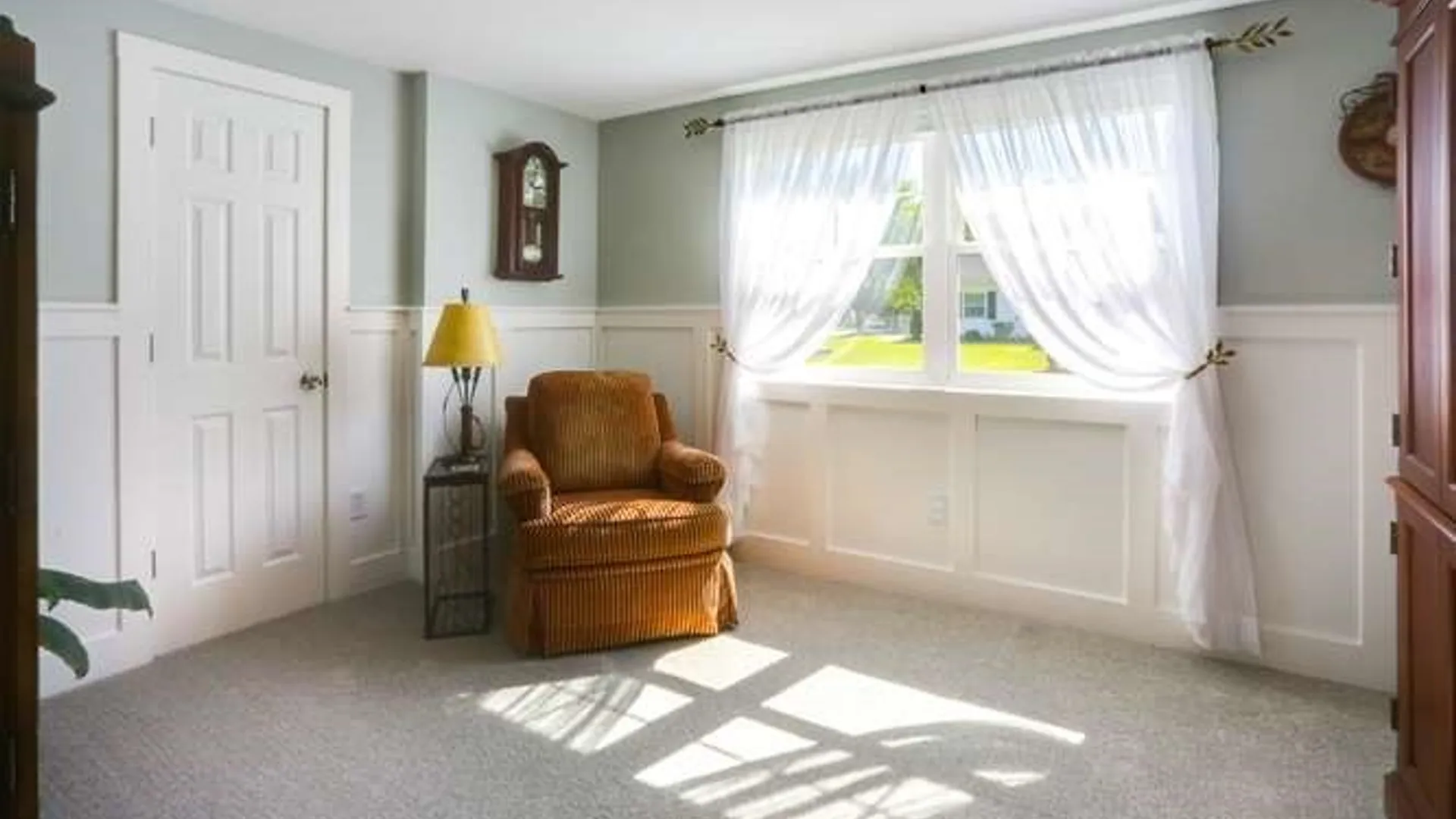 Property at 2 Alanview Drive, Lockport City, NY 14094 7