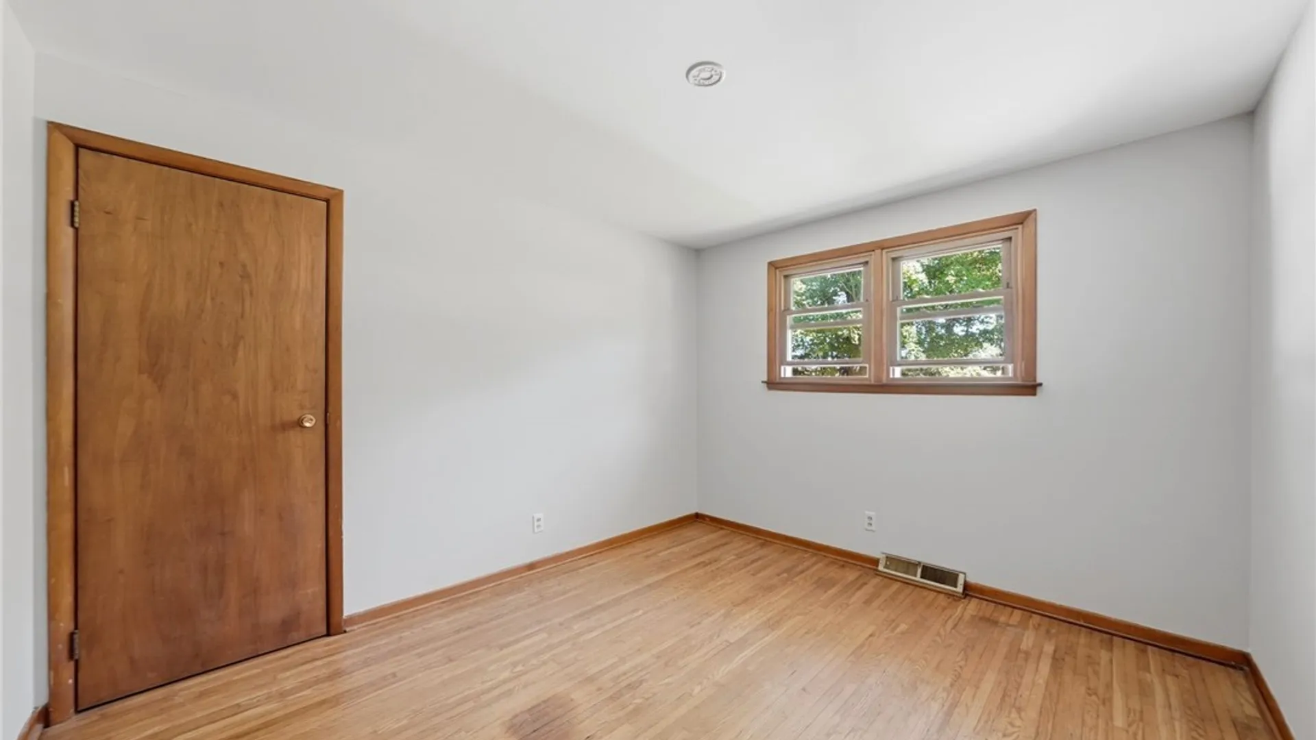 Property at 34 Crescent Drive, Newstead, NY 14001 16