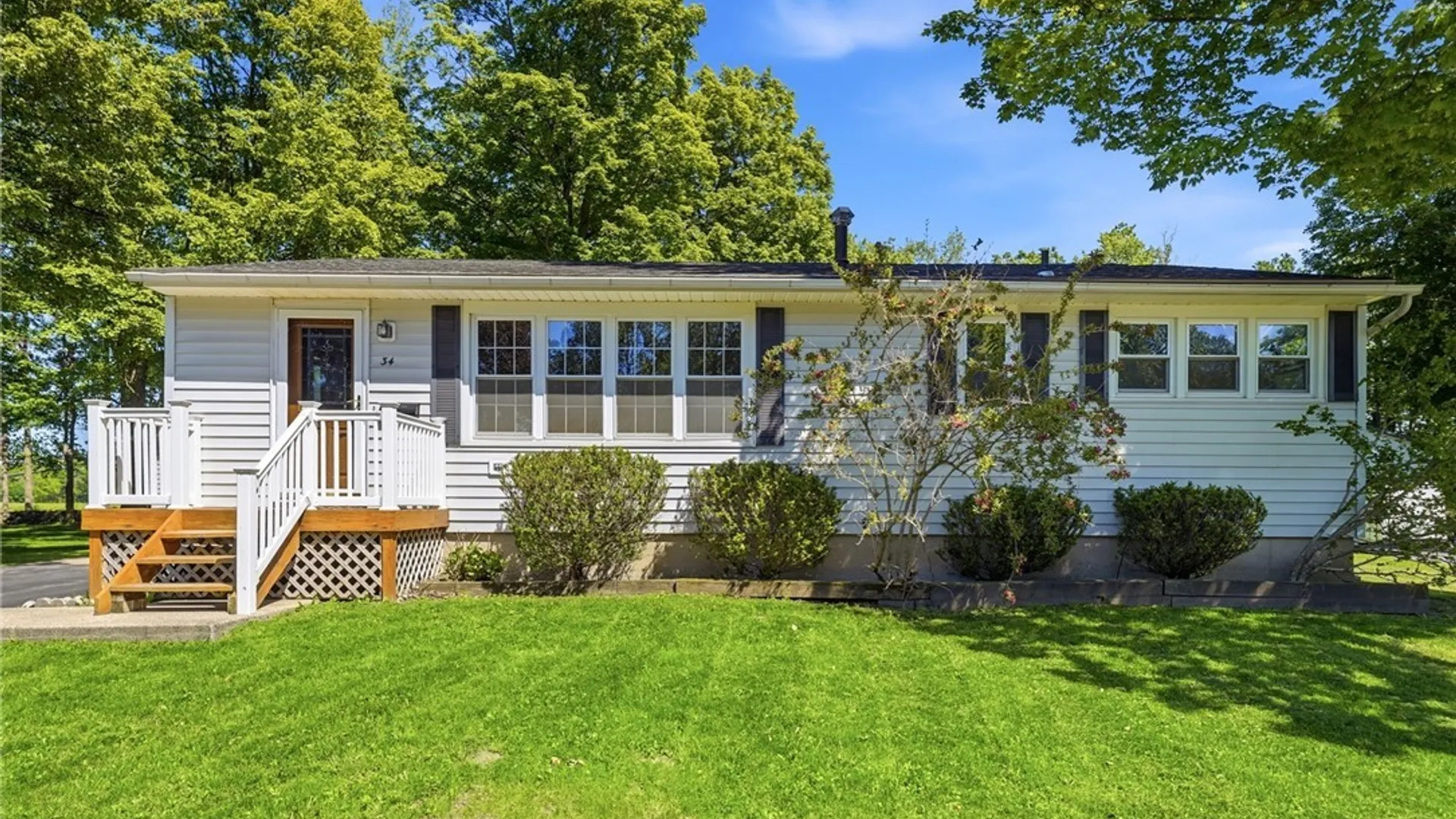 Property at 34 Crescent Drive, Newstead, NY 14001 3