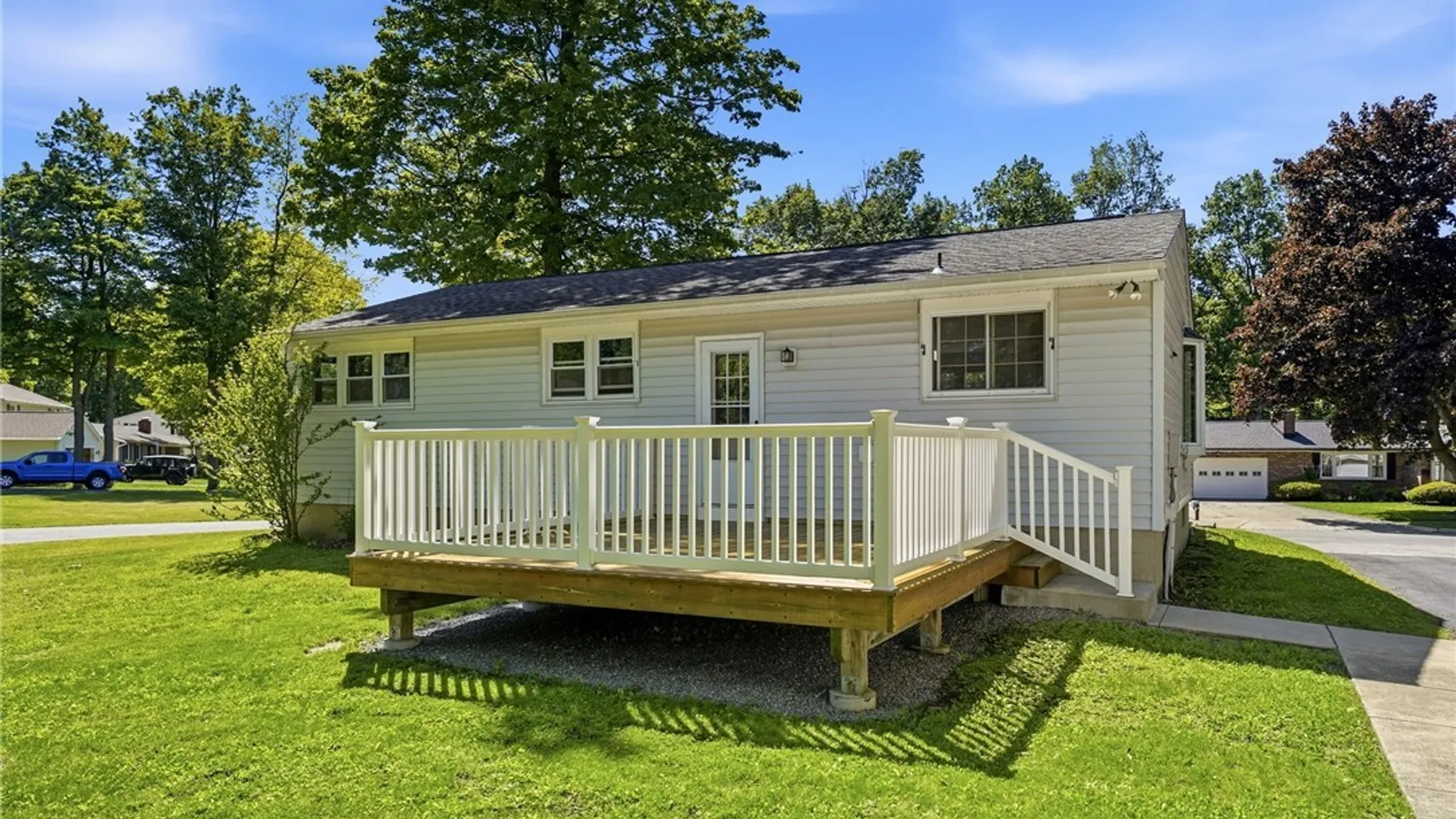 Property at 34 Crescent Drive, Newstead, NY 14001 34