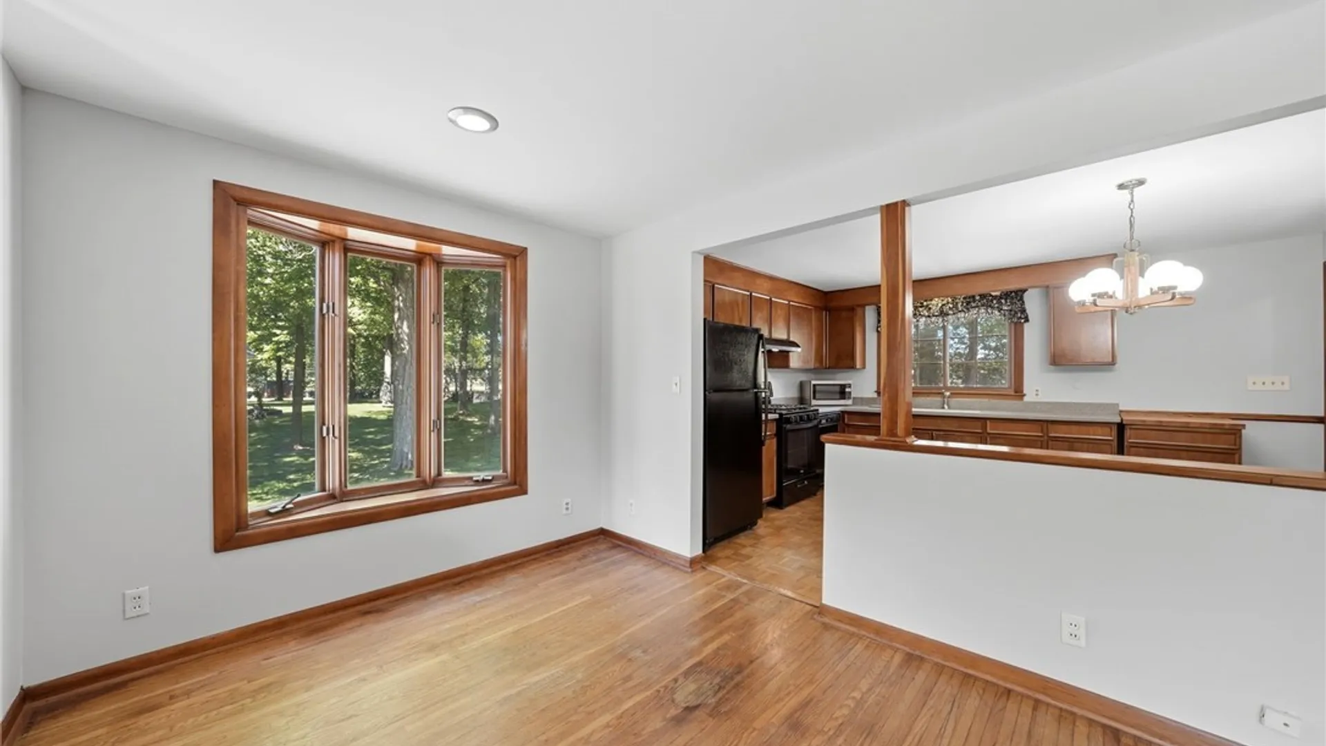 Property at 34 Crescent Drive, Newstead, NY 14001 8
