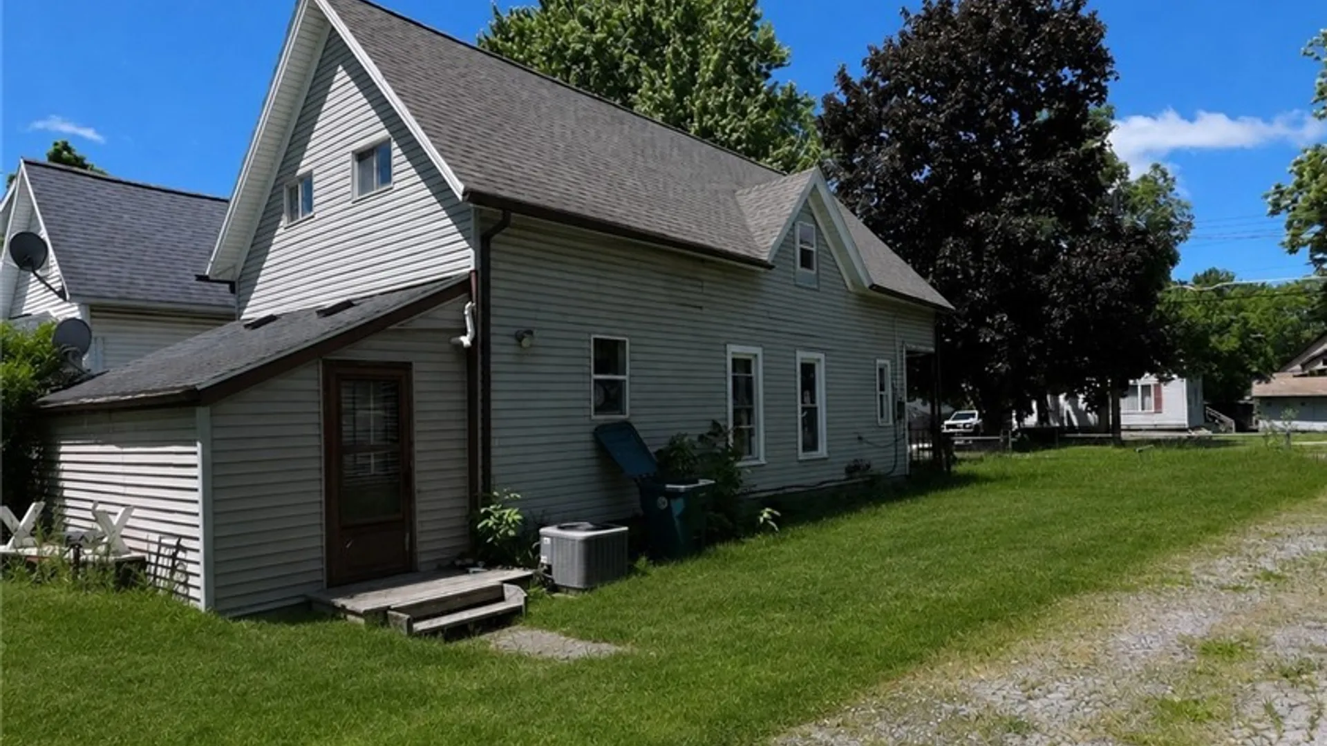 Property at 13 3rd Avenue, North Tonawanda, NY 14120 2