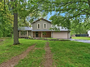 Property at 805 Coventry Dr, Webster, NY 14580