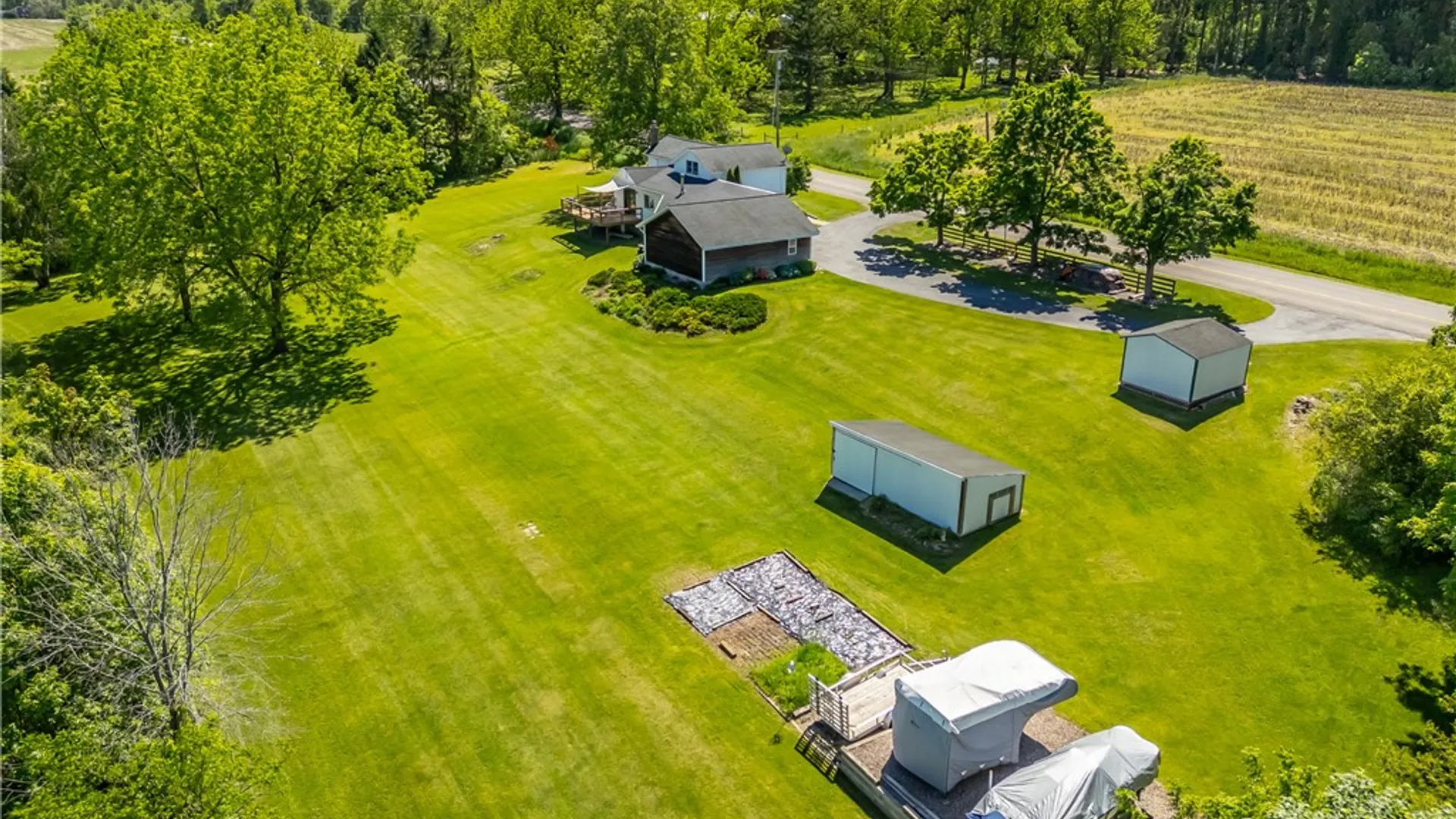 Property at 1014 Cornwall Rd, Palmyra, NY 14522 26