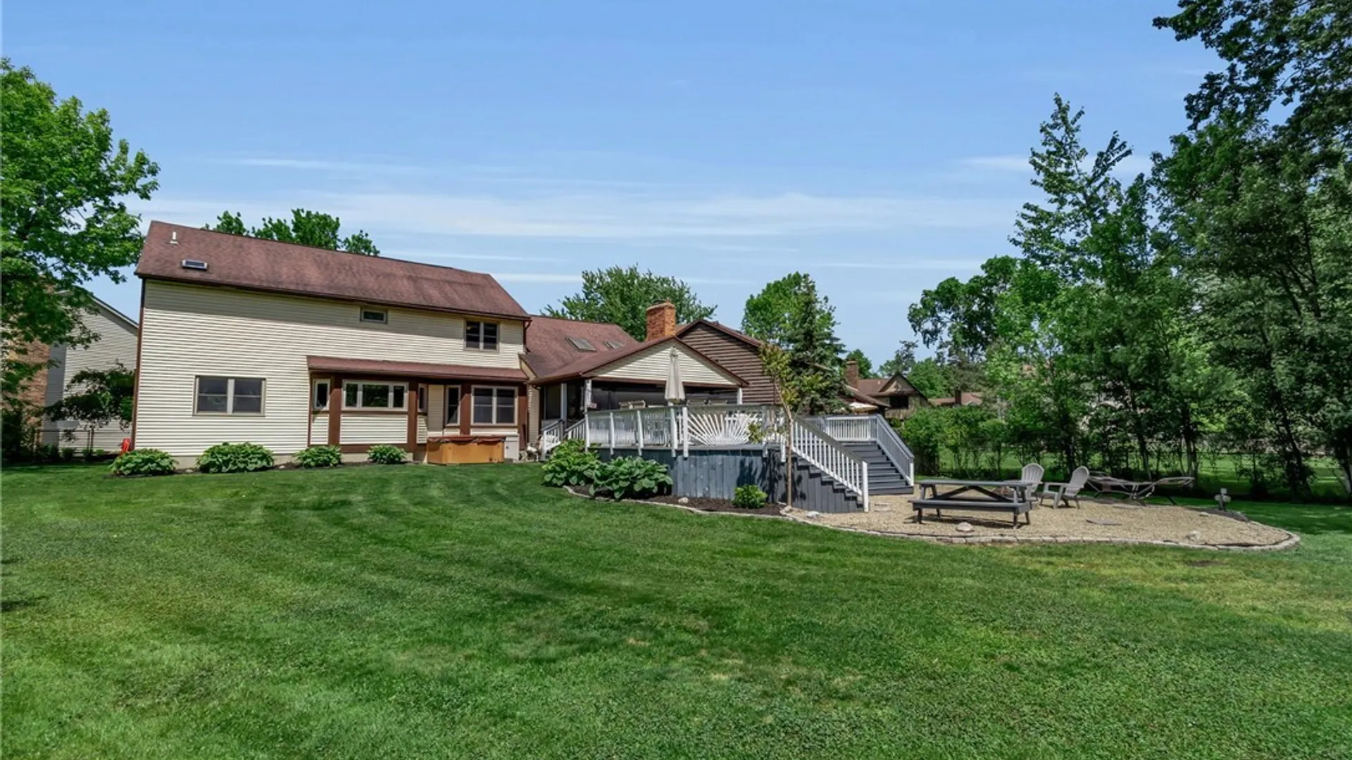 Property at 19 Marshfield Court, Amherst, NY 14068 48